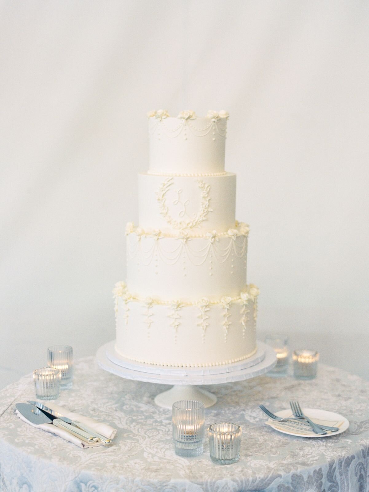 leila-james-events-newport-rhode-island-luxury-wedding-planner-castle-hill-inn-venue-jillian-knight-wedding-photographer-A.Reception36 copy