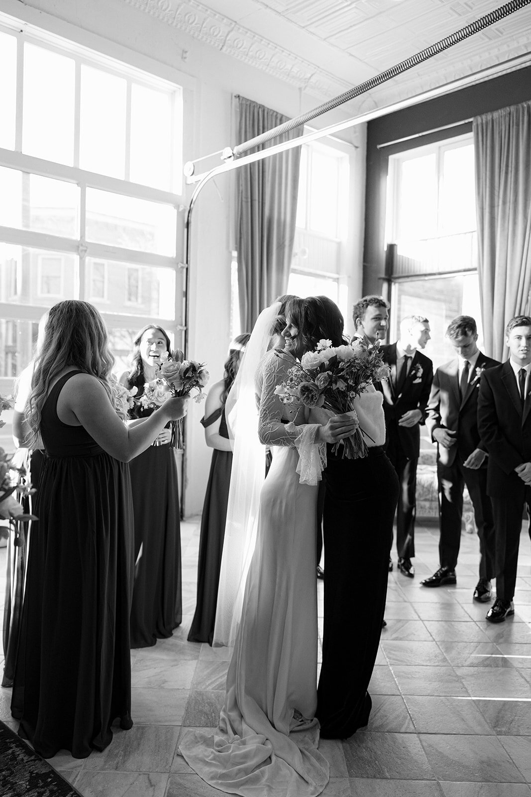 Ellie-Jace-Brick-Ballroom-Arkansas-Wedding-Kyra-Noel-Photo-1325_websize (1)