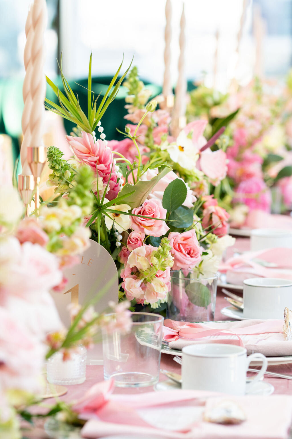 Bold and modern tablescape styling for a private editorial dinner party. Designed by The Floral Eclectic to elevate the guest experience.