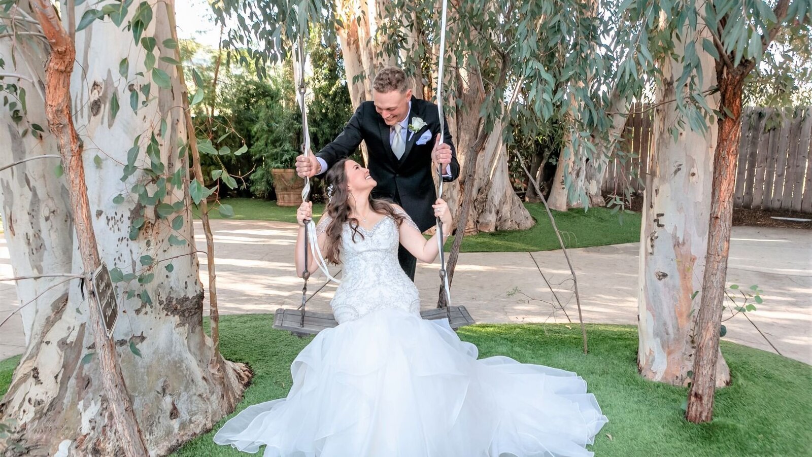 Boutique Instagram Posts (7 × 5 in) (Facebook Cover) (19)