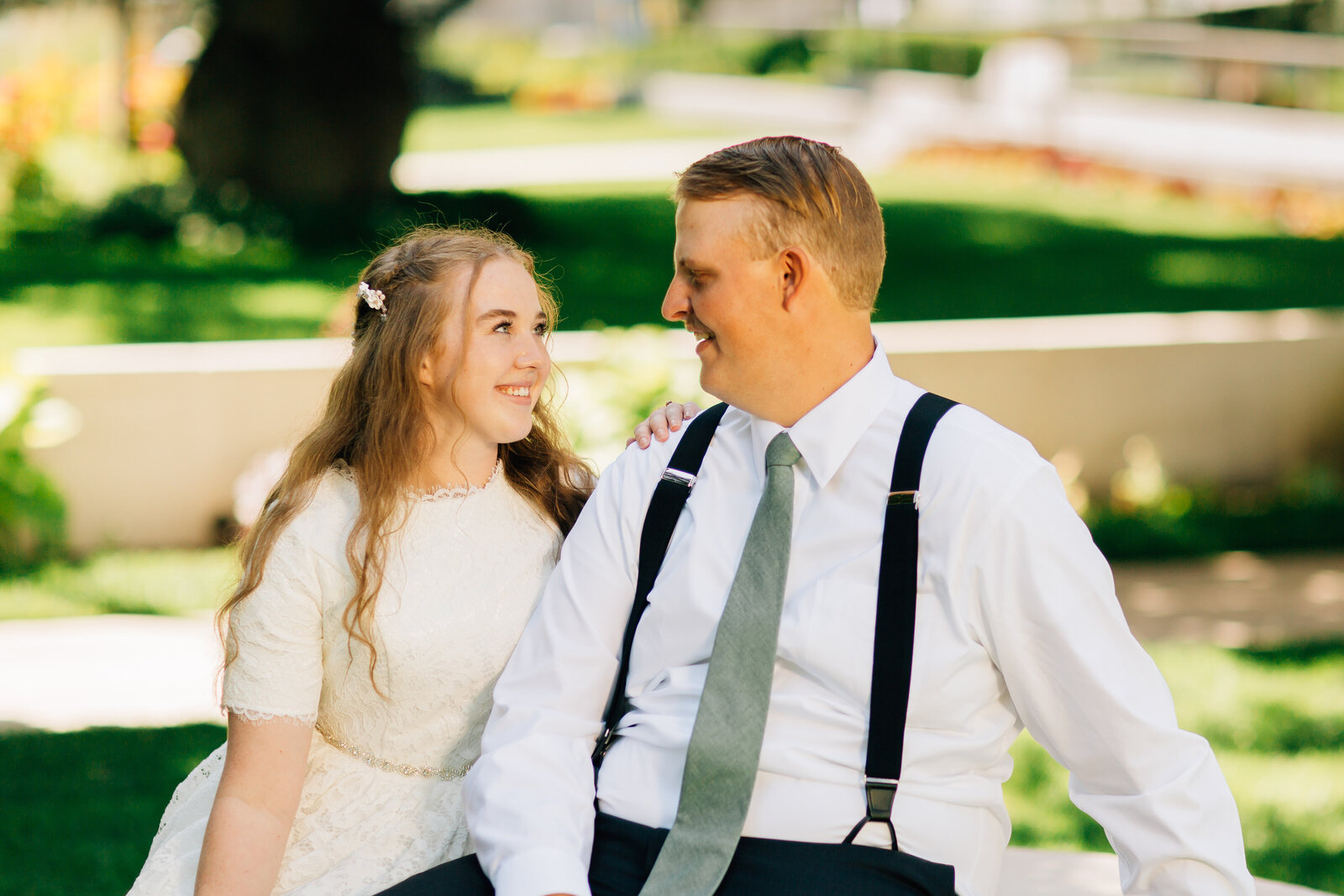 Wedding-IDFallsTemple_TianaSimpsonPhotography-009