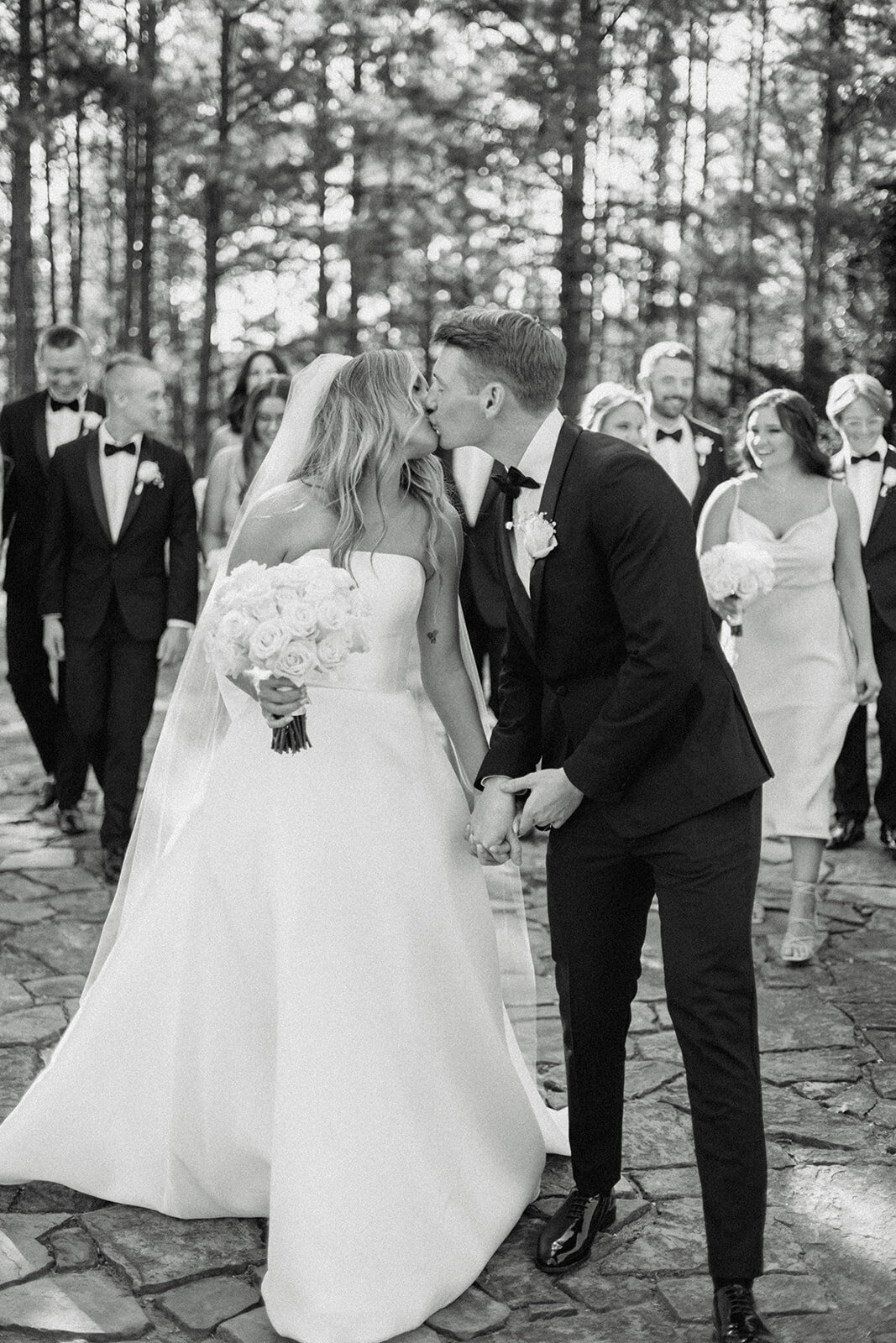 Cameron-and-Elizabeth-Photography-Weddings-Arkansas-Bride