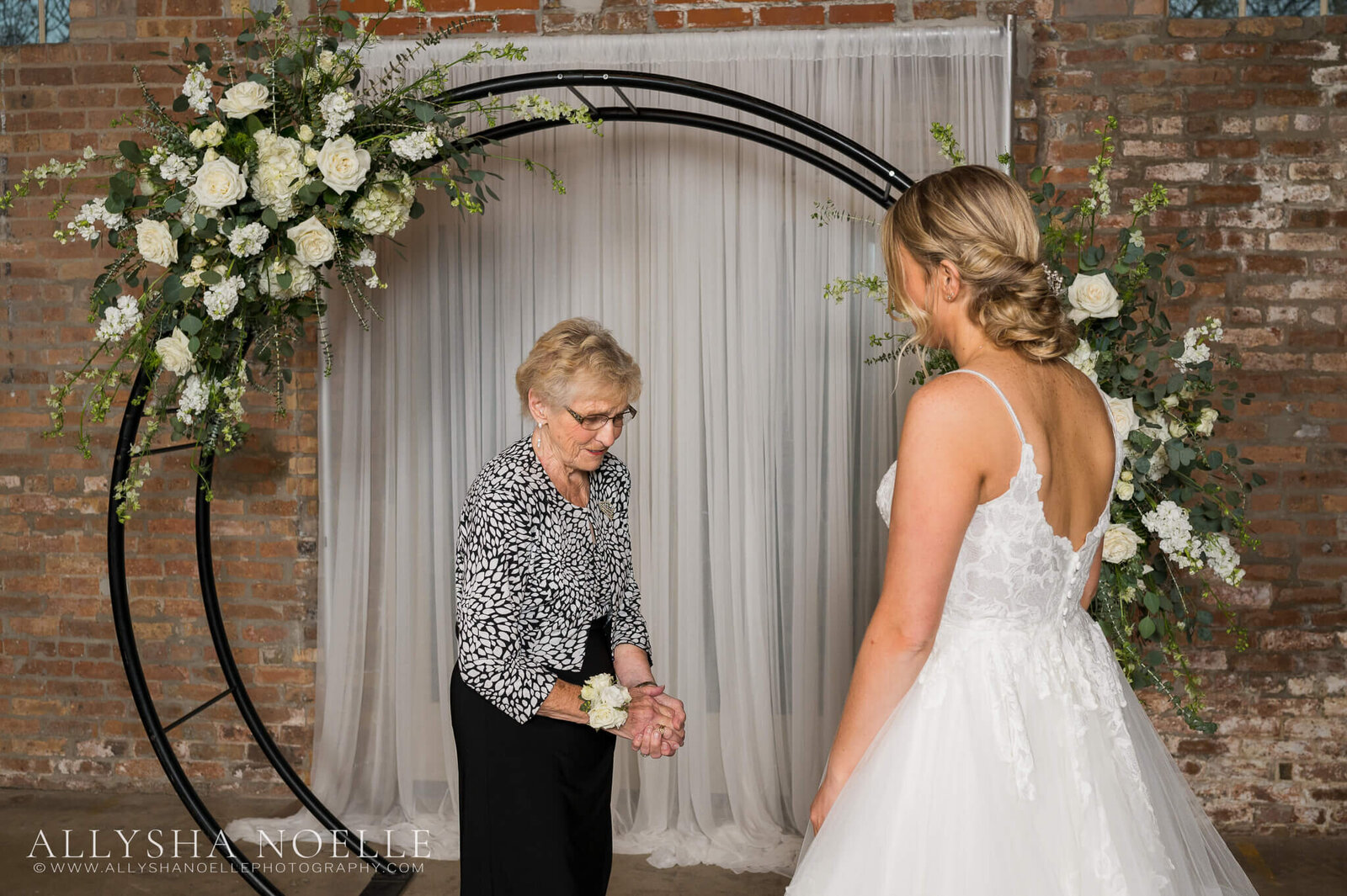 Wedding-at-The-Factory-on-Barclay-in-Milwaukee-0608