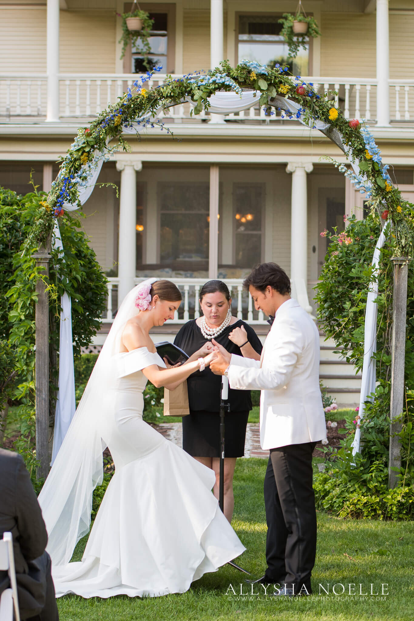 Wedding-at-Halverson-House-0883