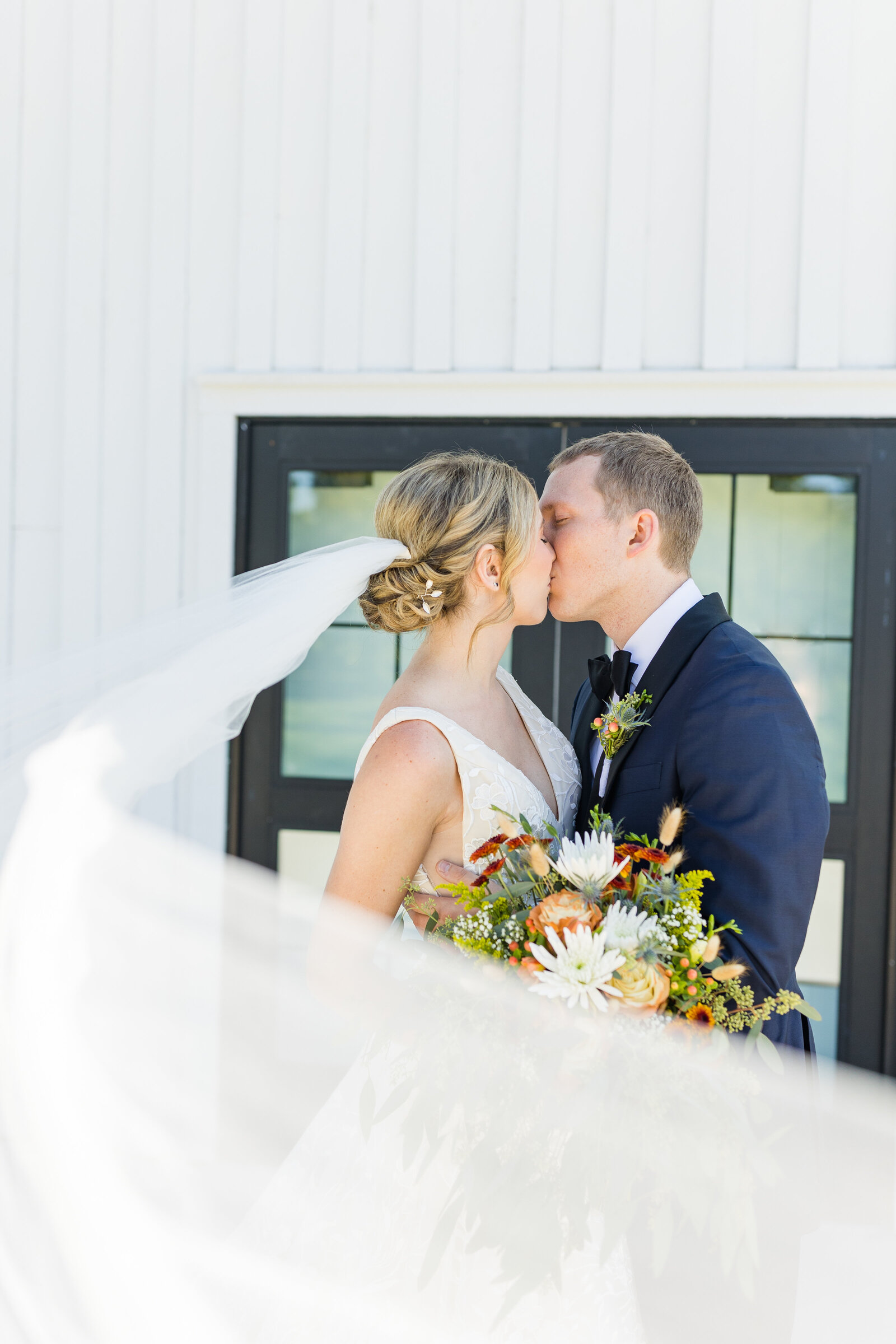 Midwest Based Timeless Wedding & Elopement Photographer