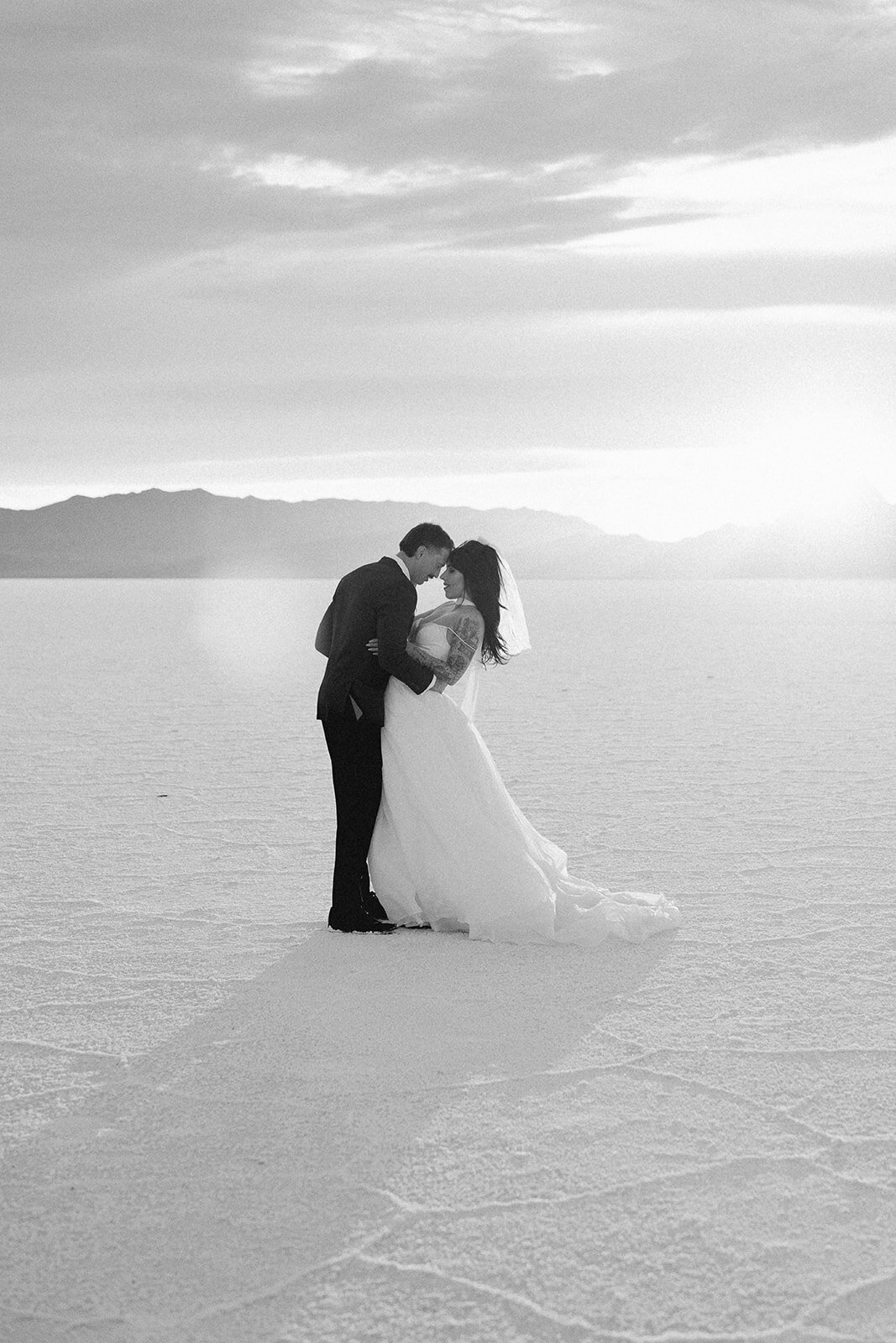 Salt_Flats_Elopement_Utah_Becca_Photo-216