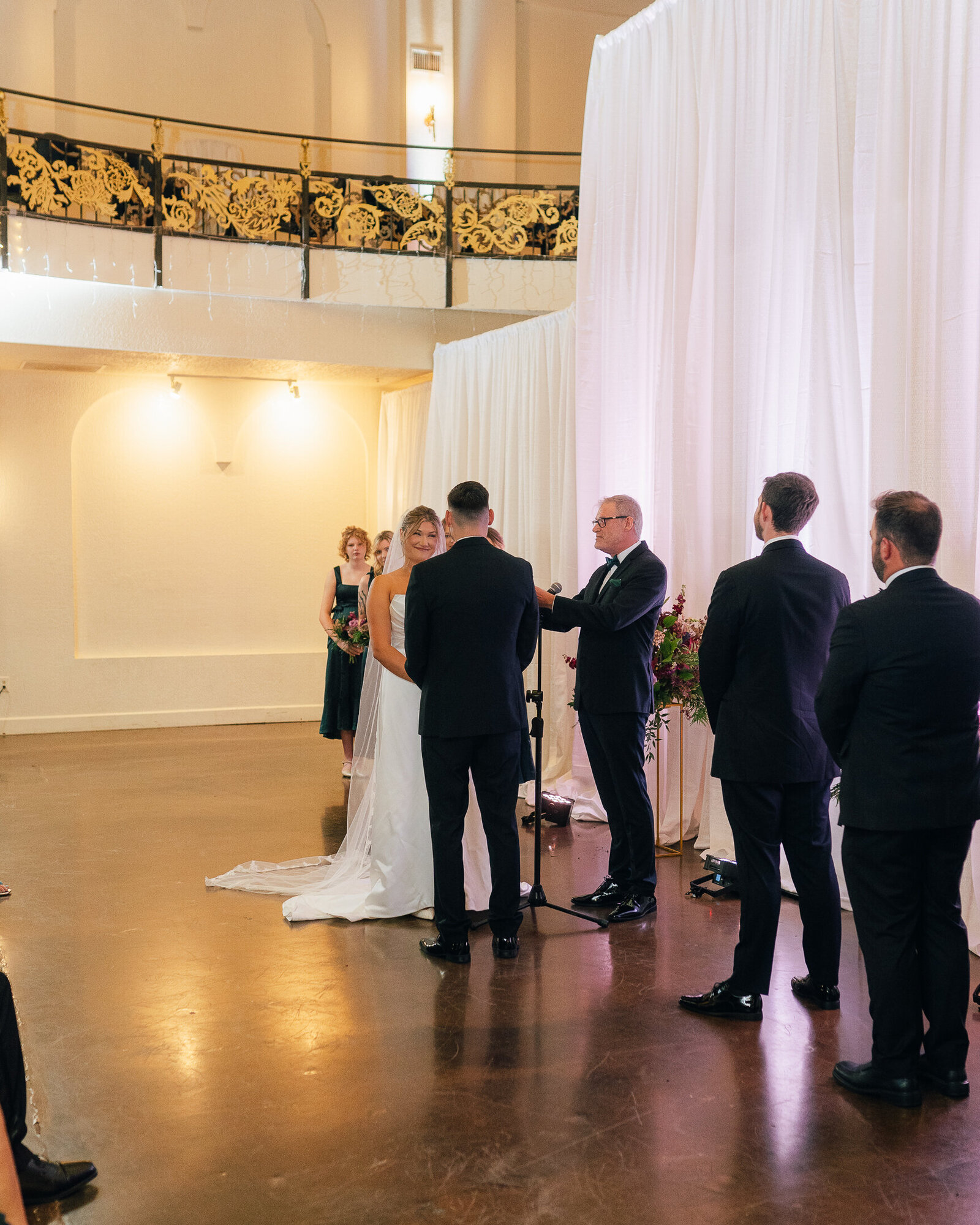 Corby Intercontinental Hotel Kansas City Wedding Plaza-160