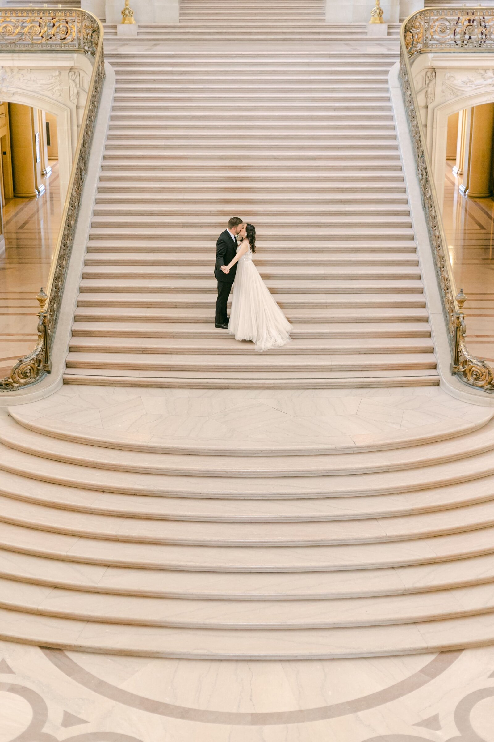 san-francisco-city-hall-elopement