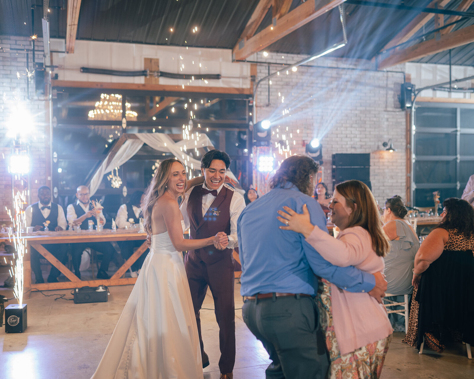 Saenz The Farmhouse KC Event Venue Wedding407