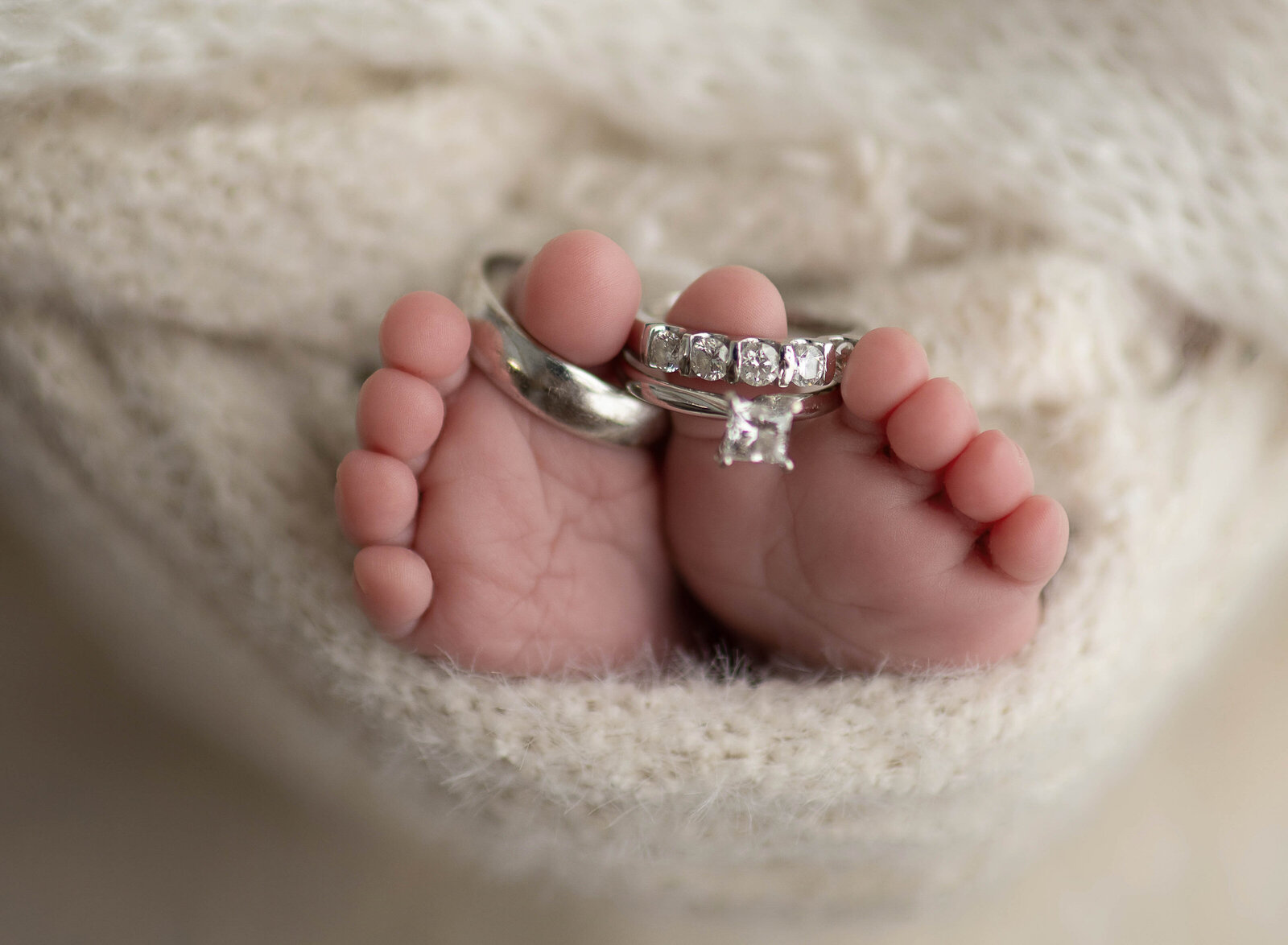 best time for newborn photoshoot