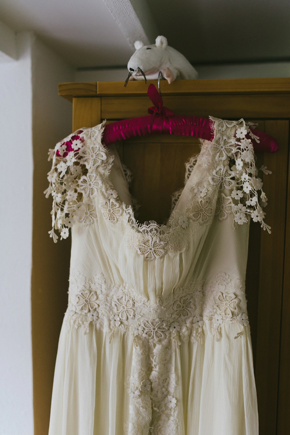 romantic_silk_chiffon_boho_wedding_dress_JoanneFlemingDesign (4)