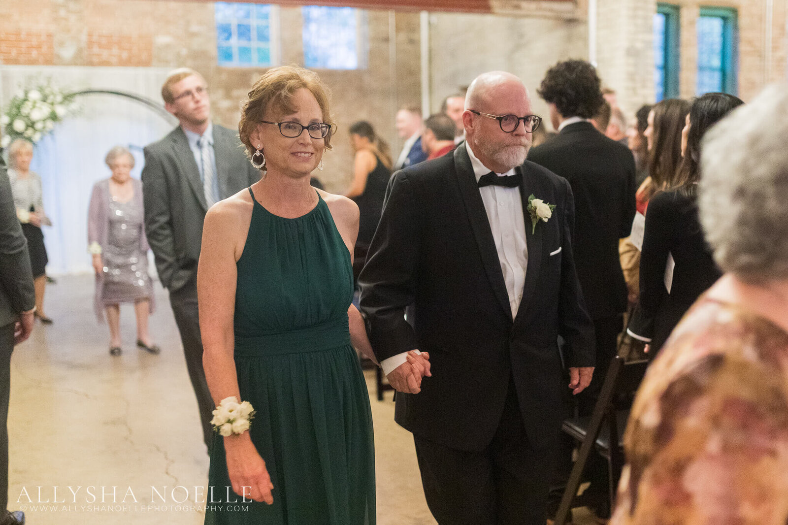 Wedding-at-The-Factory-on-Barclay-in-Milwaukee-0864