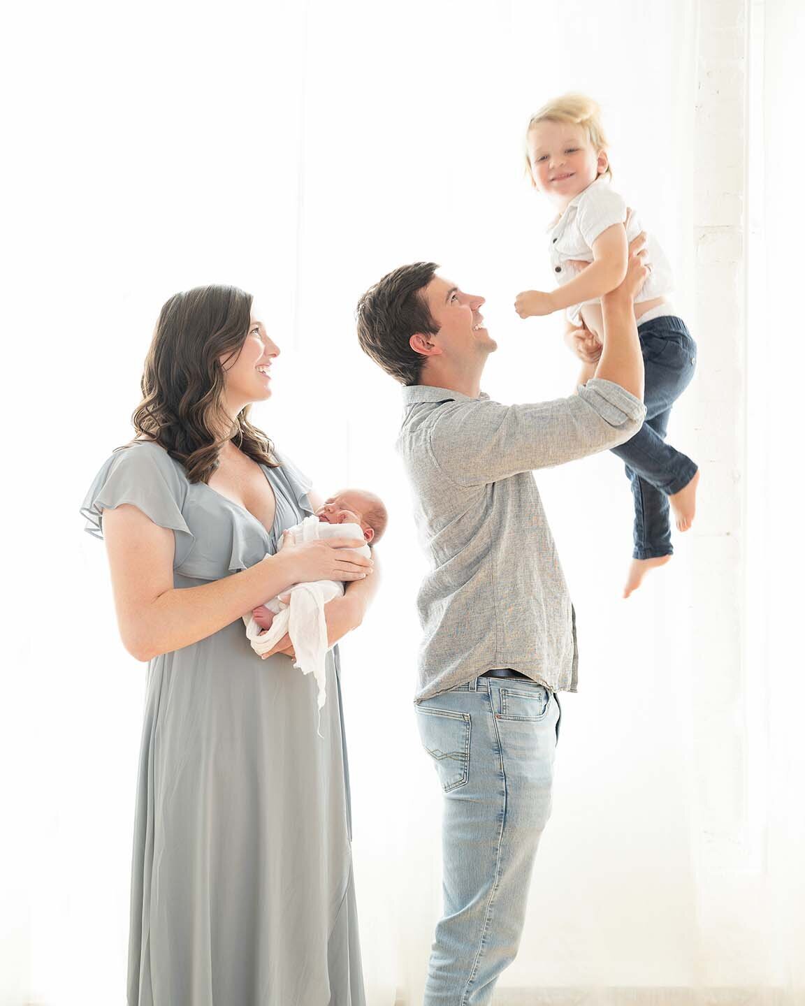 lifestyle-newbon-family-photograph