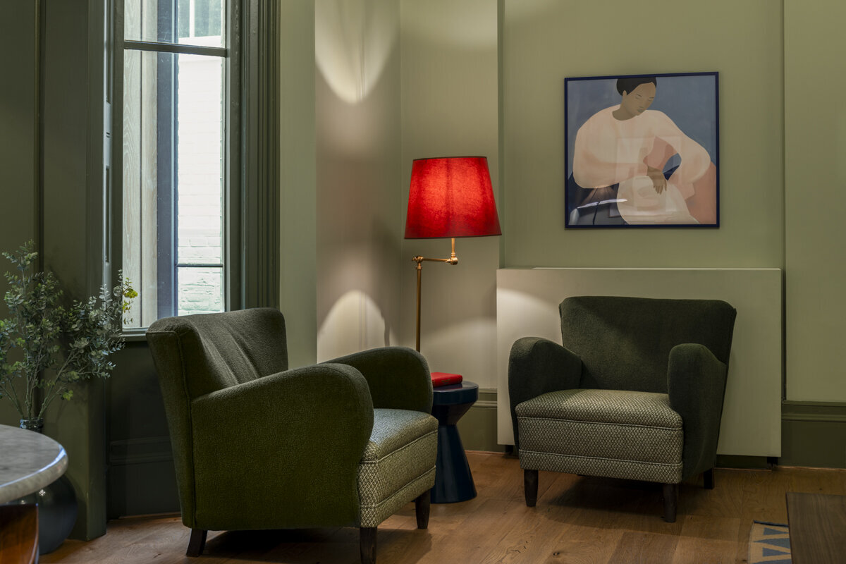22 Grosvenor Gardens - Office Curator - SMALL-1