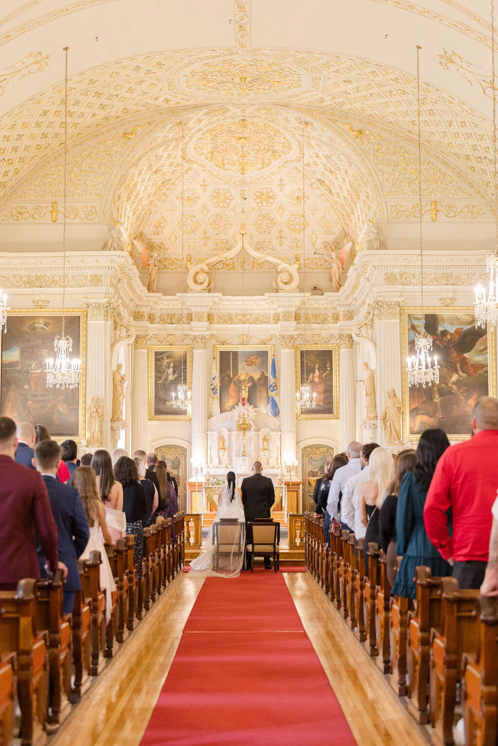 Luxury Wedding in Montreal | Church Ceremony Wedding day photos | Luxury moment photography | Montreal wedding photographer