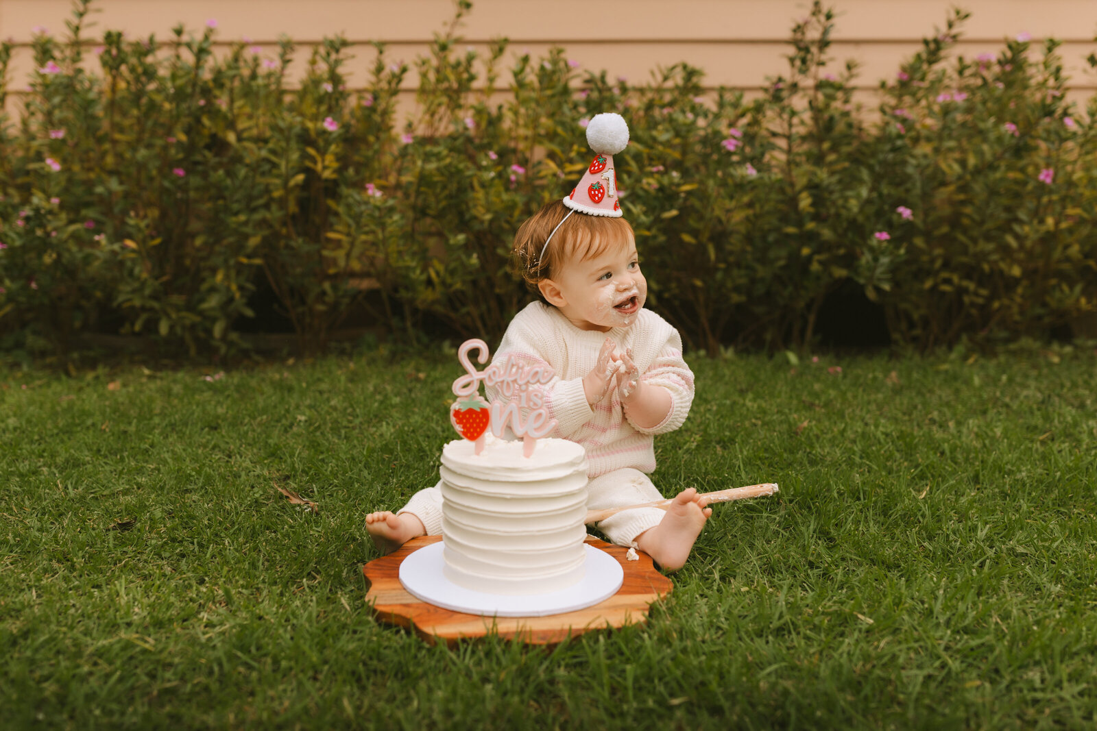 candid-cake-smash-milestone-session-hills-district