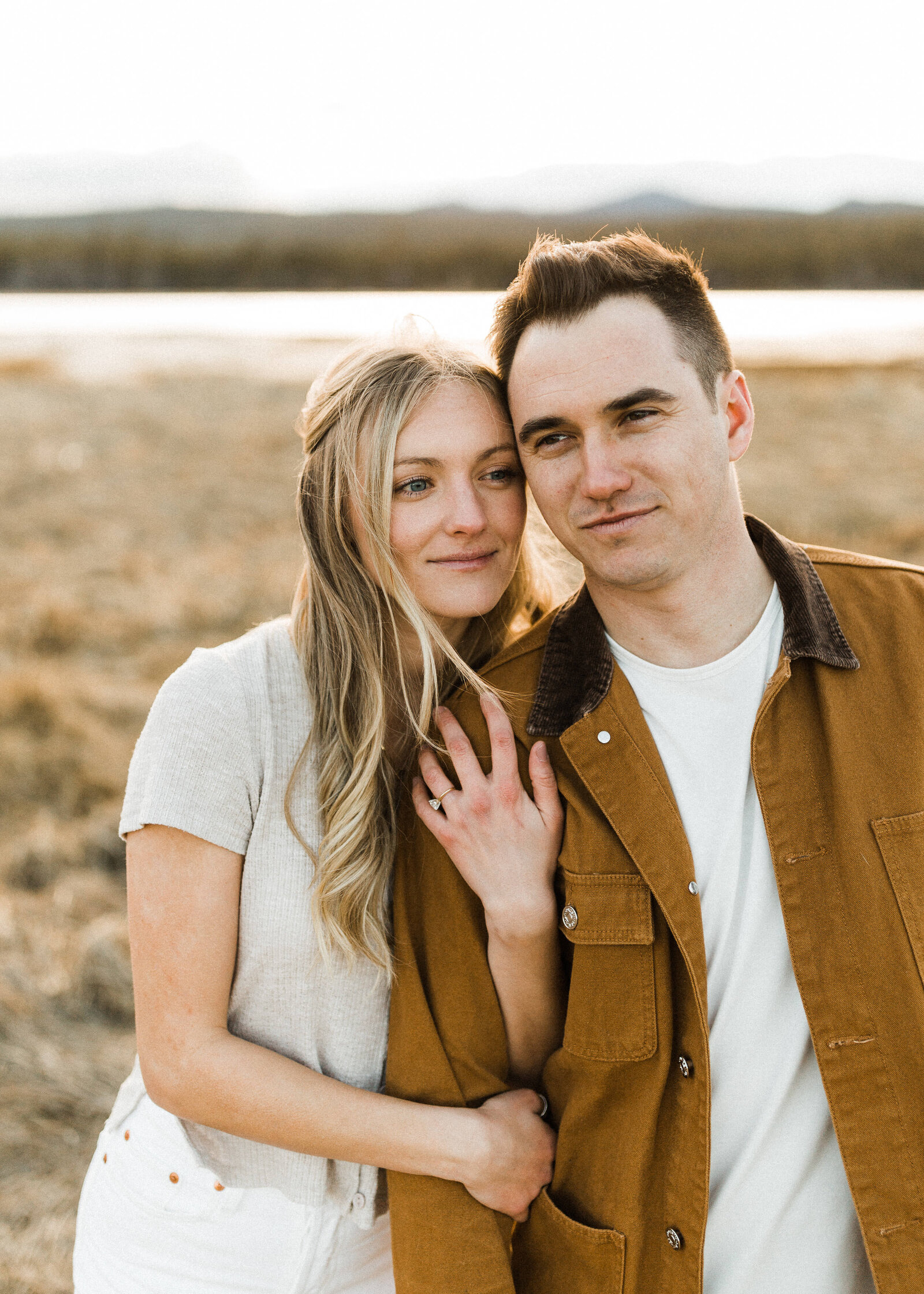 couple-engagement-portraits-dillon-falls-bend-001