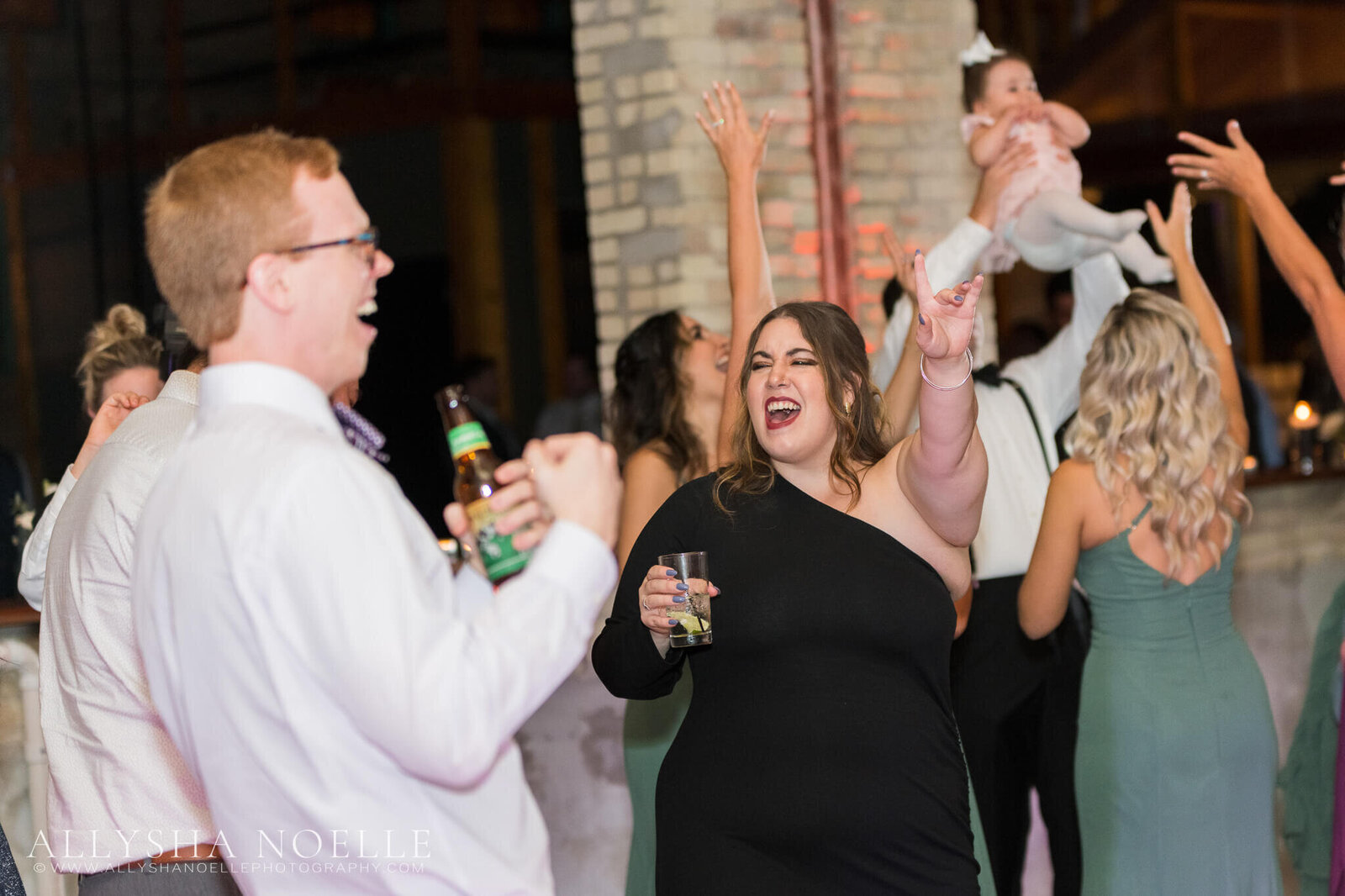Wedding-at-The-Factory-on-Barclay-in-Milwaukee-1181
