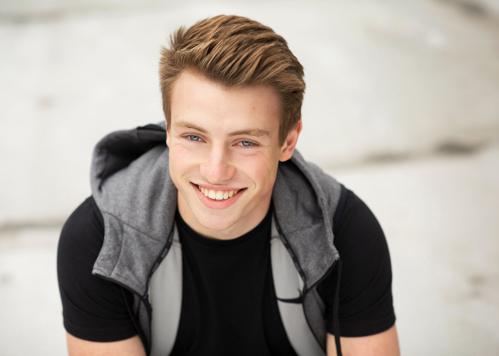 what to wear for boy senior session