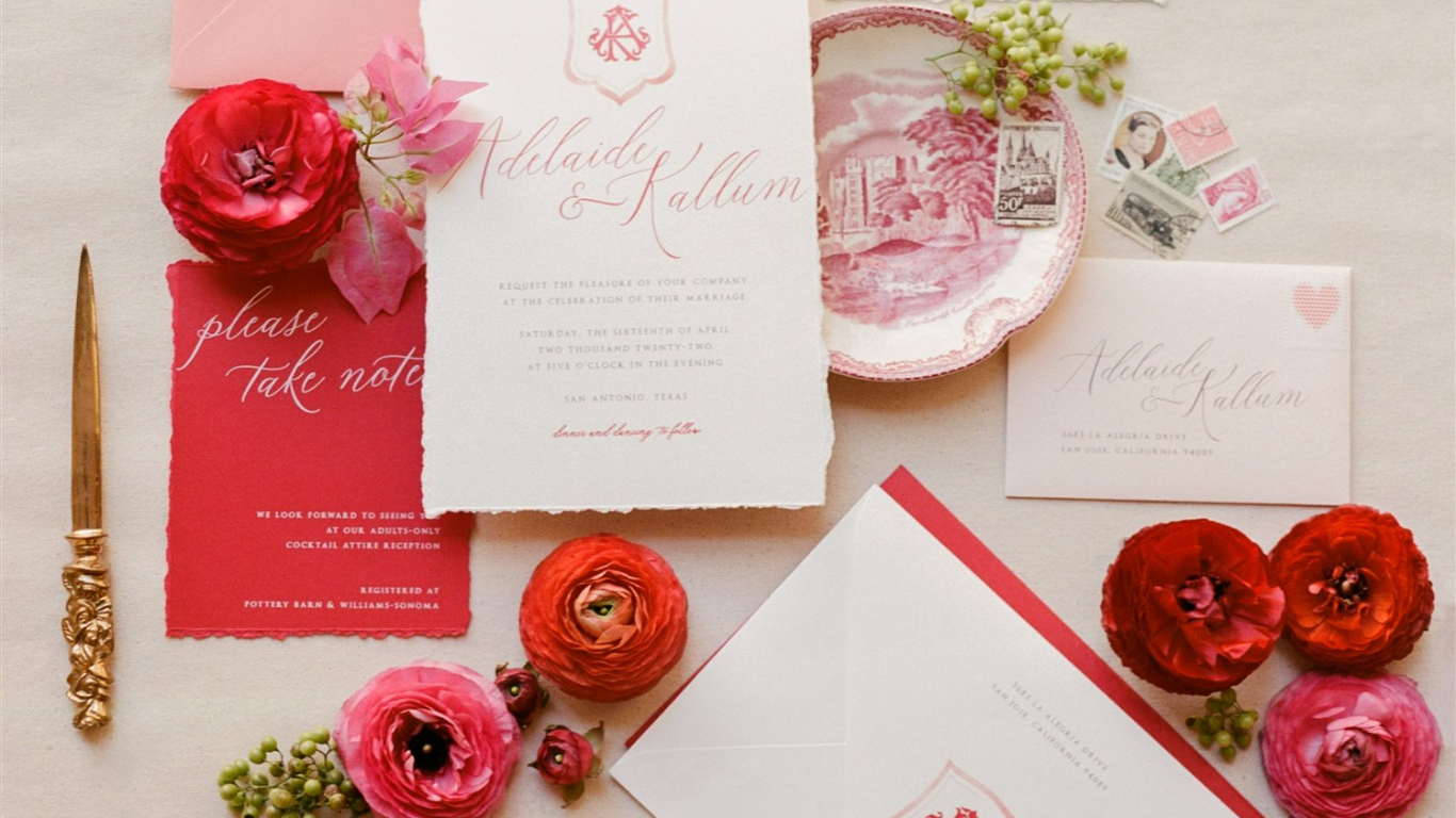 Wedding details with wedding flowers by Dallas Fort Worth, Texas wedding florist, Vella Nest Floral Design