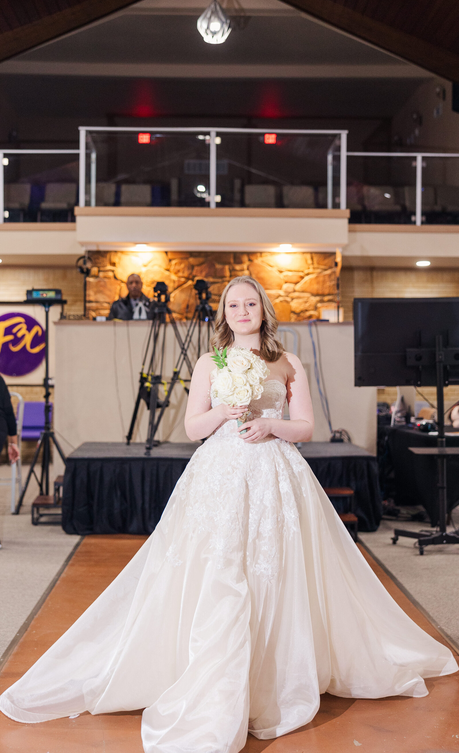 Micro-wedding-bride-entrance