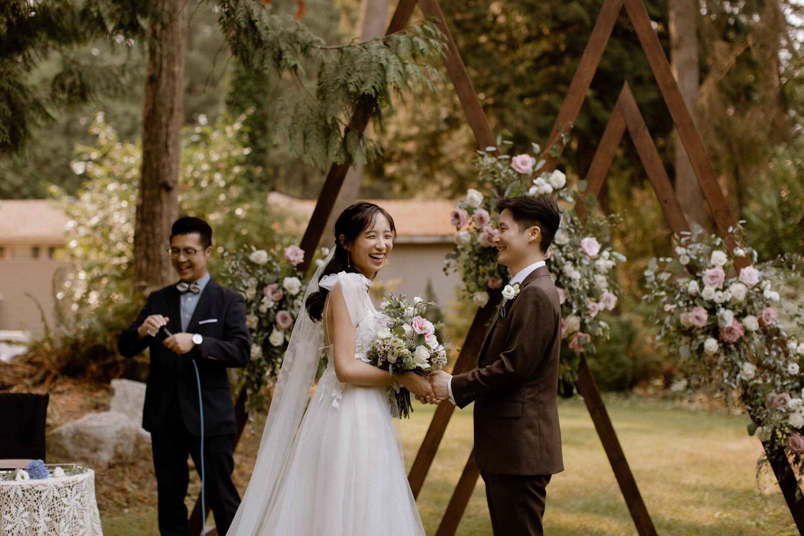 Vancouver-Backyard-Wedding-36