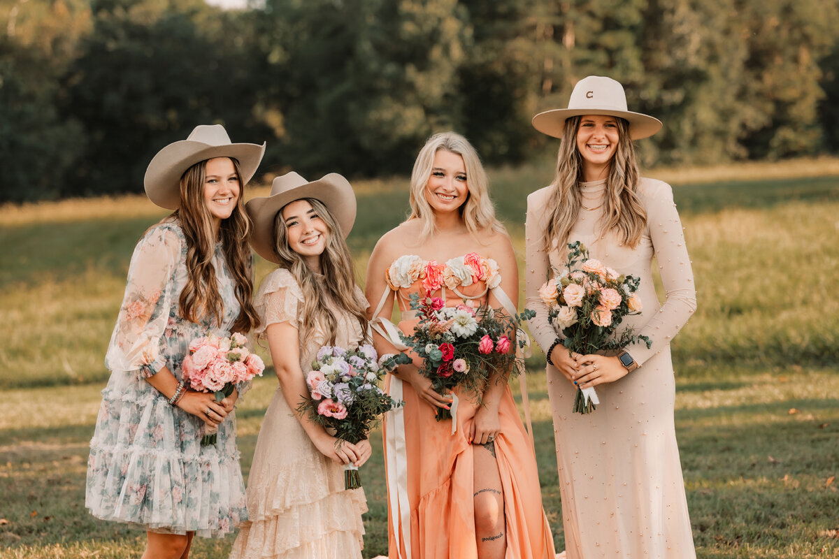 WeddingPhotography-TaylorsvilleNC-LazeLFarmPhotography61.jpg