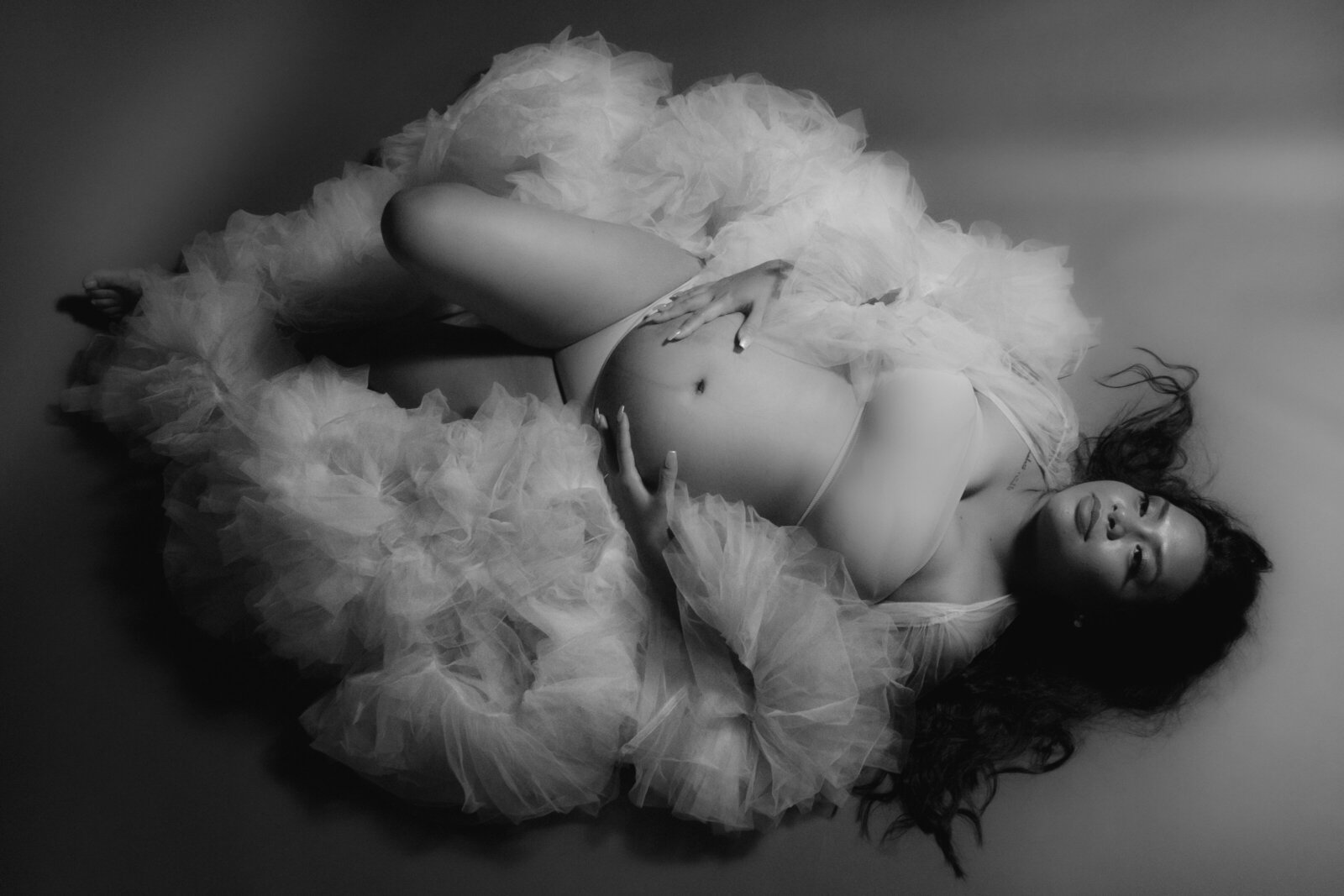 studio maternity session kansas city, mo