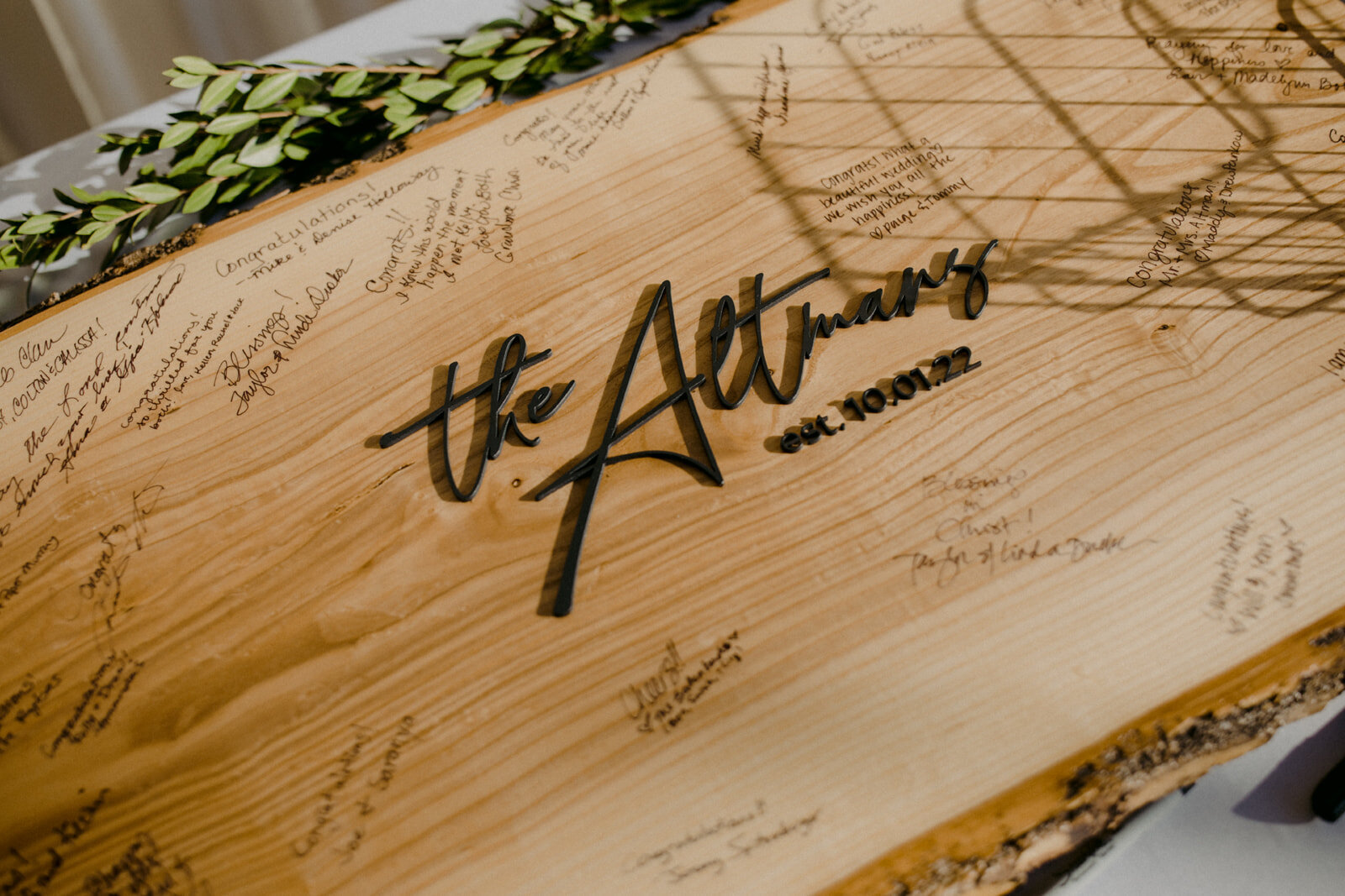 kelly-wedding-guestbook