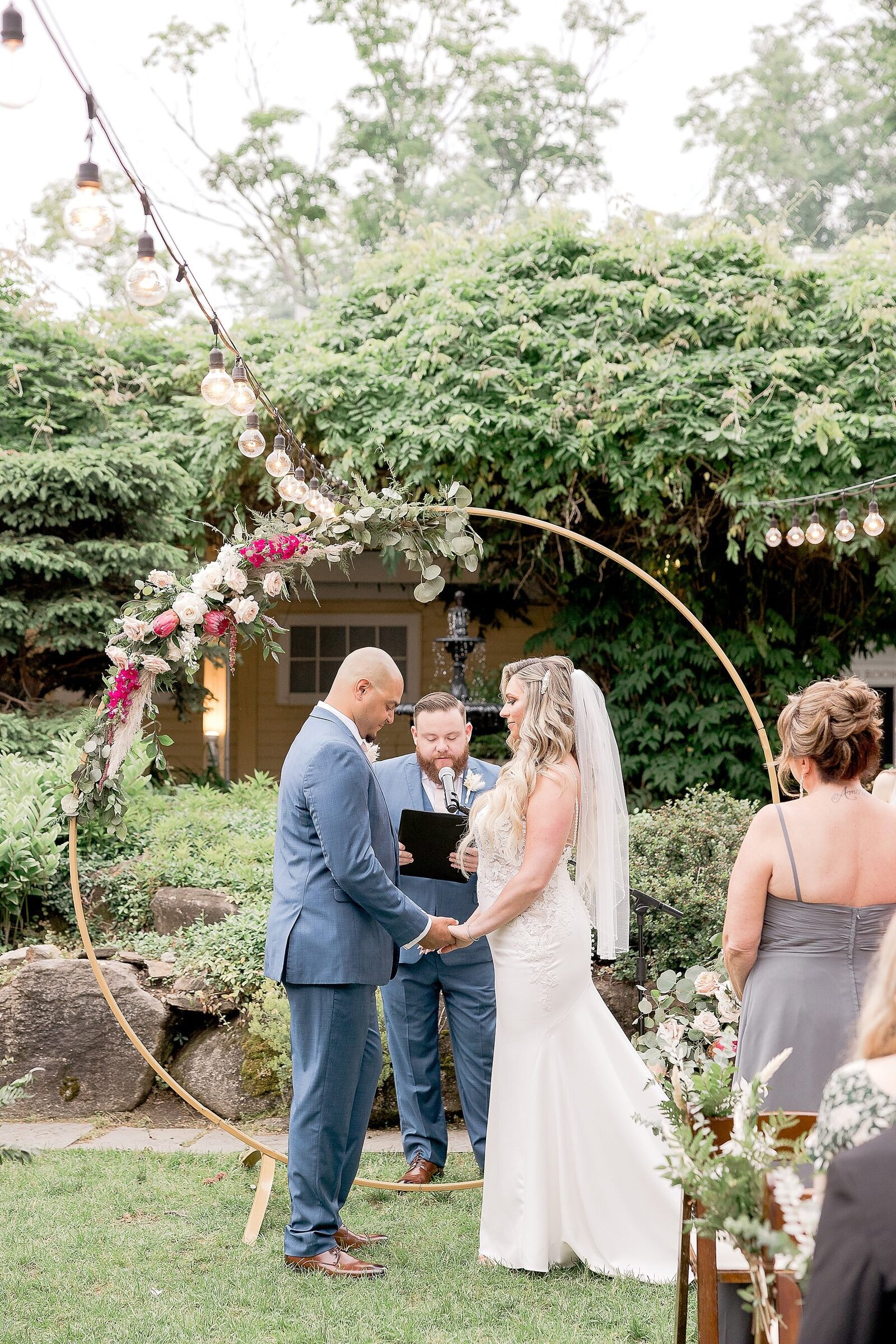 Light and Airy Wedding Photography_0304