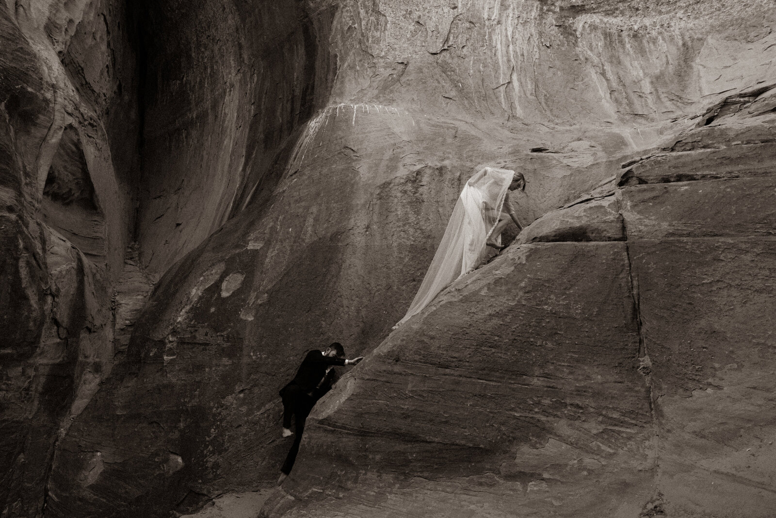 D + E | Love in Utah |  Desert Couple | Previews-9901-2