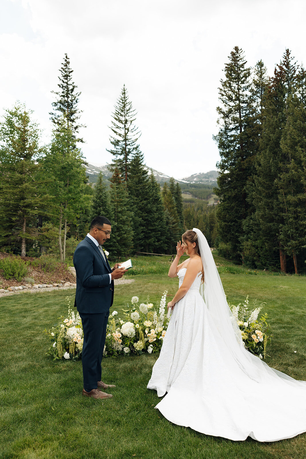 editorial_floral_meadow