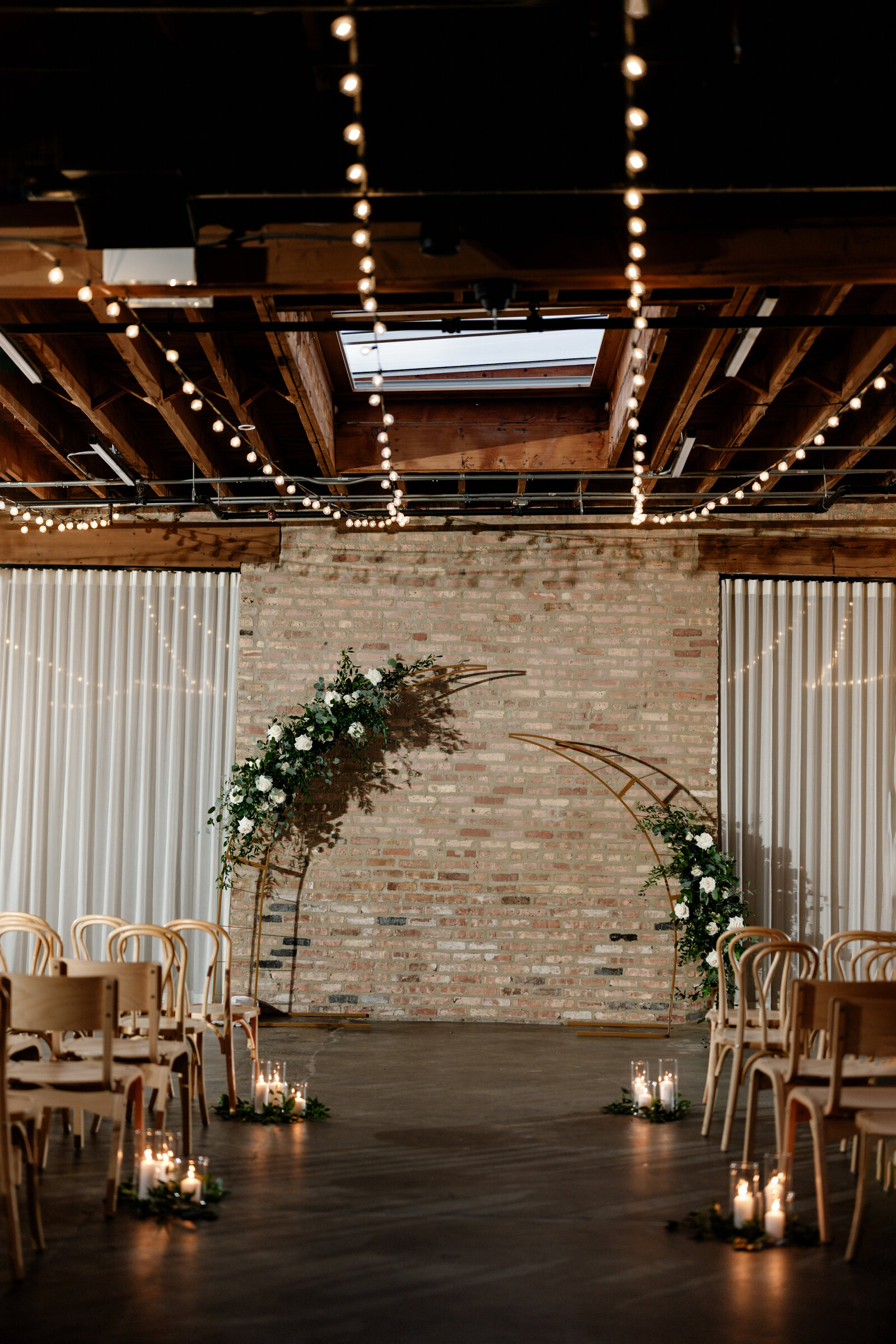 Aspen-Avenue-Chicago-Wedding-Photographer-Sweet-Chic-Events-Arbory-flowers-for-dreams-butter-and-vine-Genevieve's-FAV-73