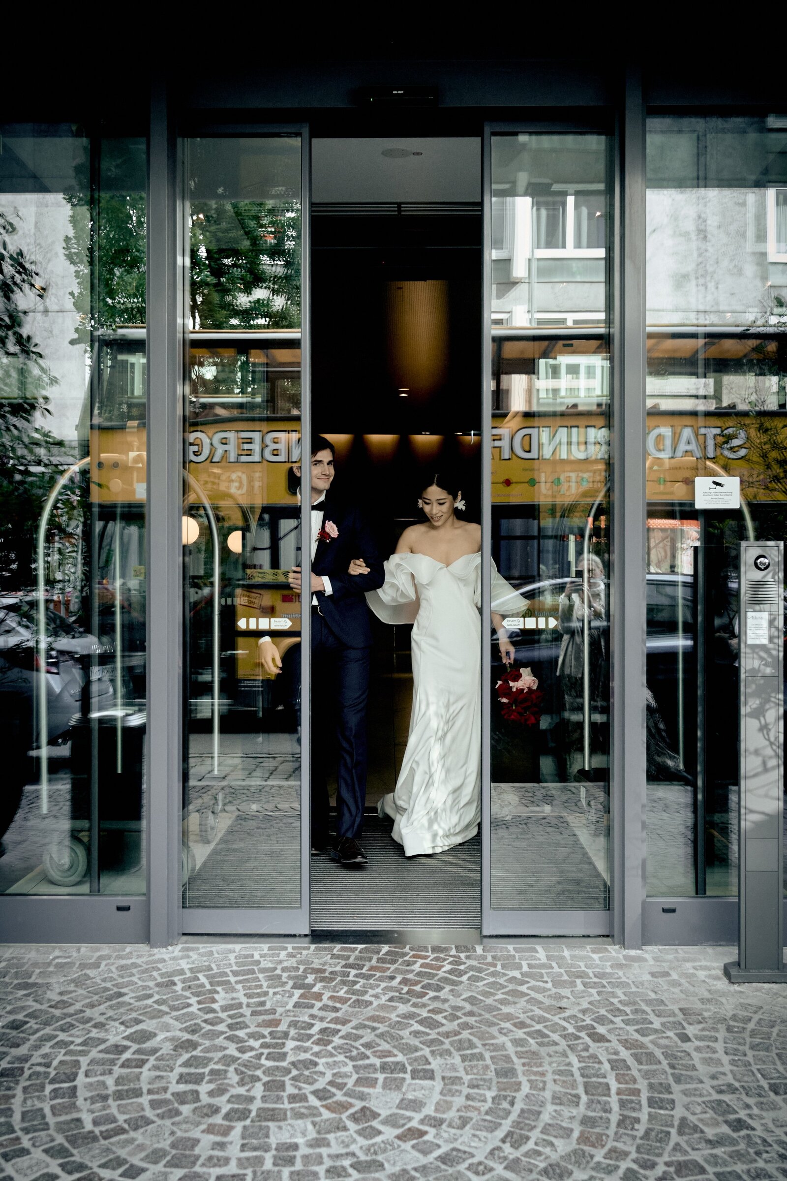 Modern city wedding Nürnberg_Hochzeitsfotograf SELENE ADORES_3907_DSC09224