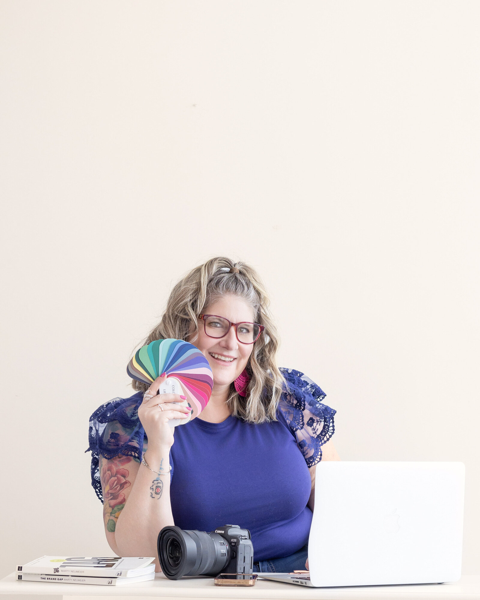 cincinnati-brand-strategist-photographer-your-brand-compass-8112-2