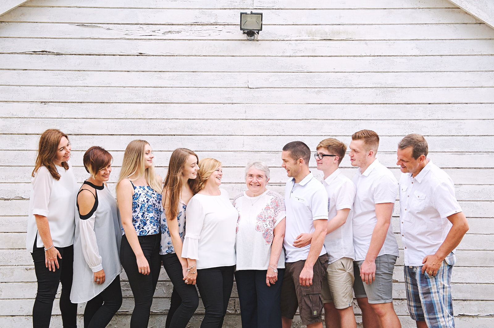 Large family photo shoot