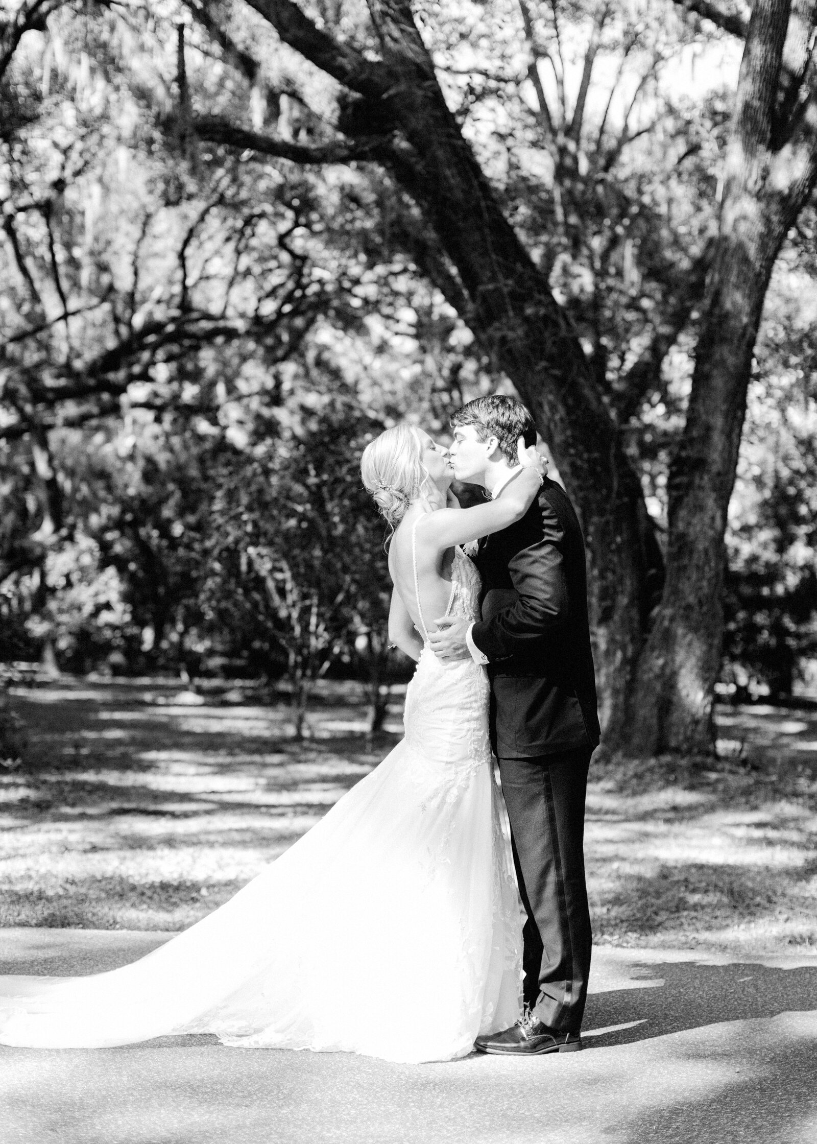 Legare Waring House - Charleston Wedding Photographer - Torianna Brooke Portraiture-60