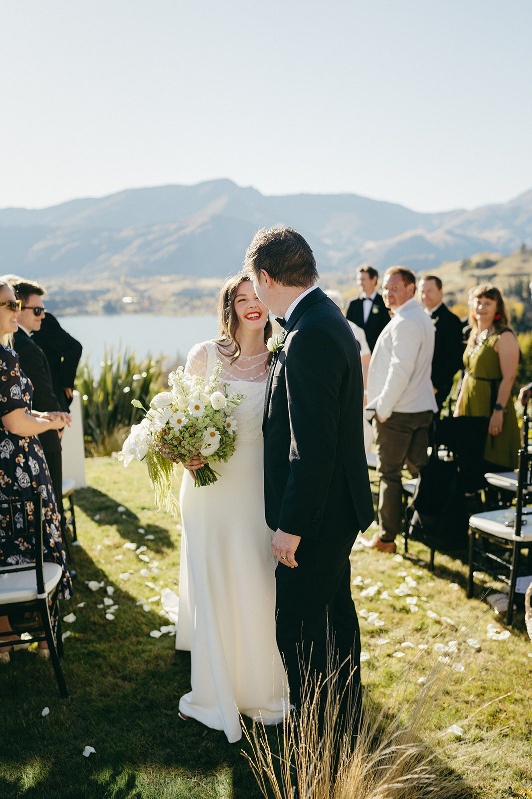 Melissa Clark Photography - Queenstown Wedding Photographer - Lake Hayes Holiday Home Wedding - Katherine & Adam 4.5.24-23