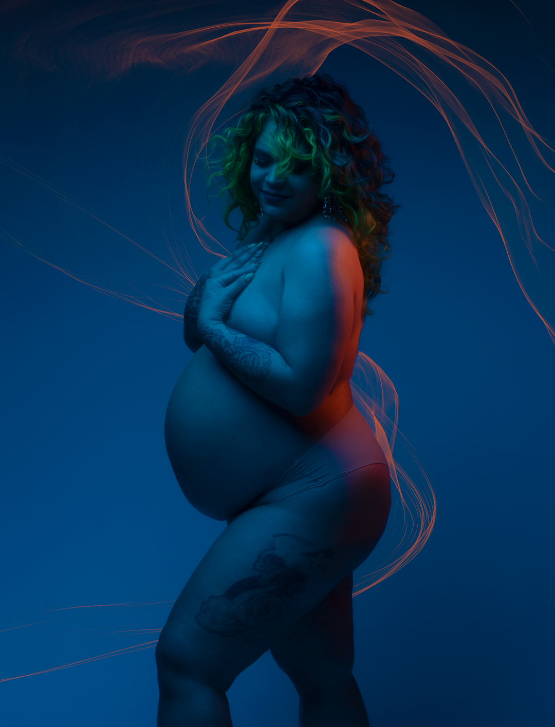 Maryland Maternity Photographer - Mom draped in color