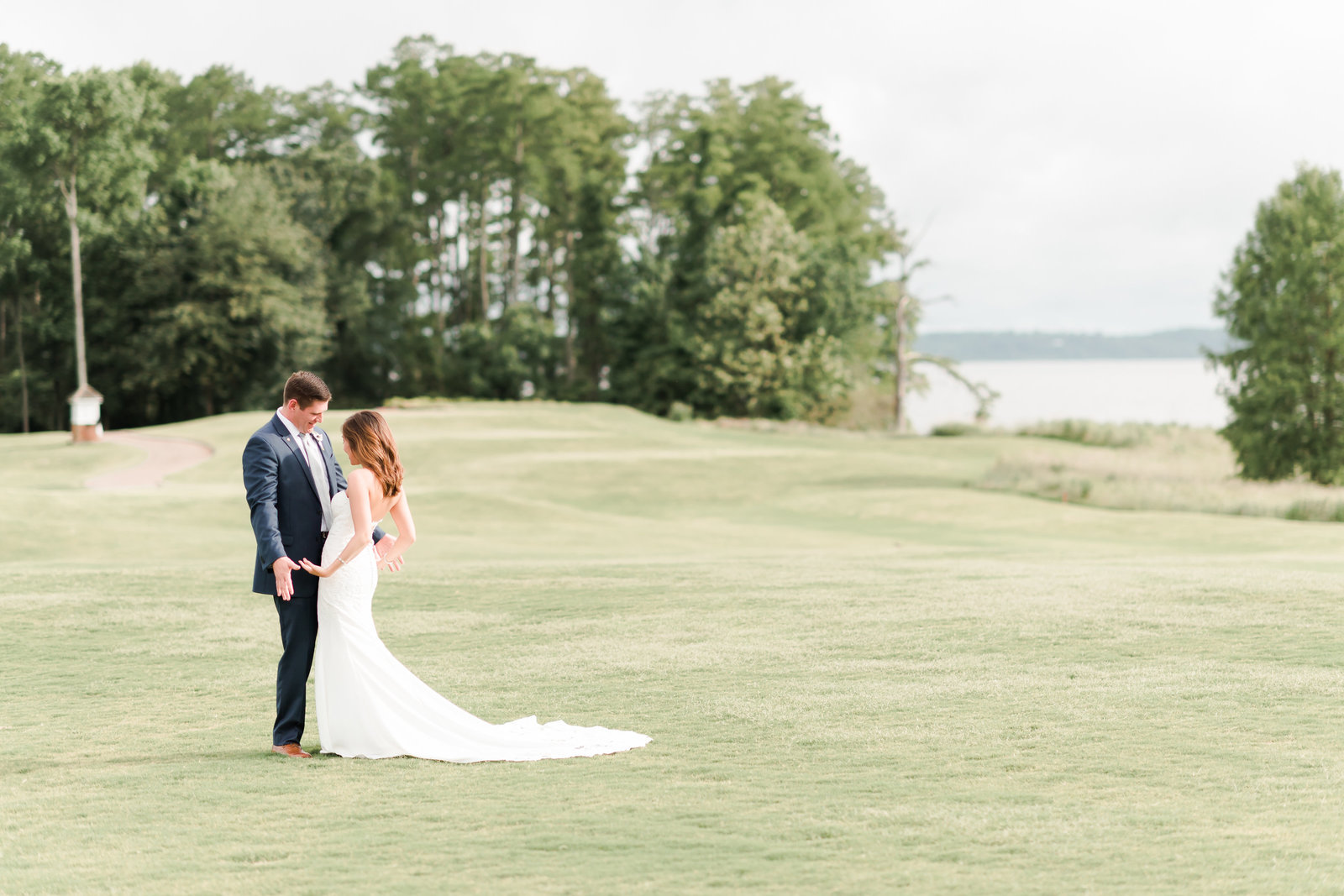 Two Rivers Country Club Classic Memorial Day Wedding by Elizabeth Friske Photography-54