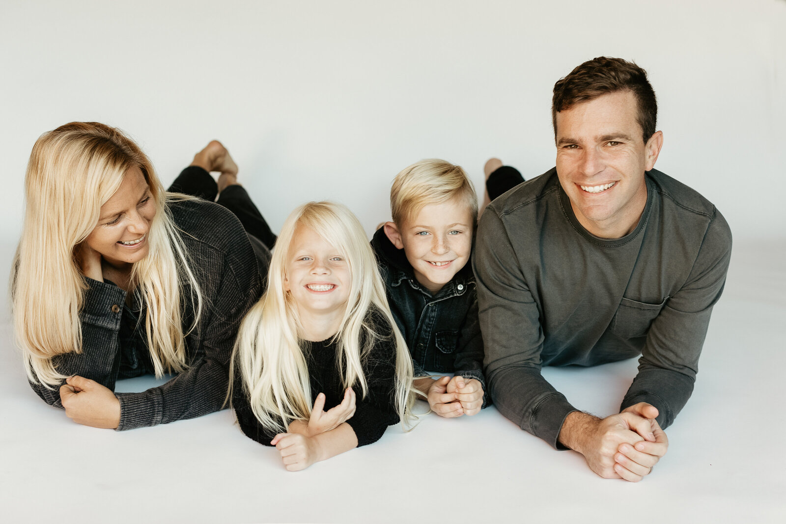 san-diego-studio-portraits-kids-mini-oceanside-encinitas-14