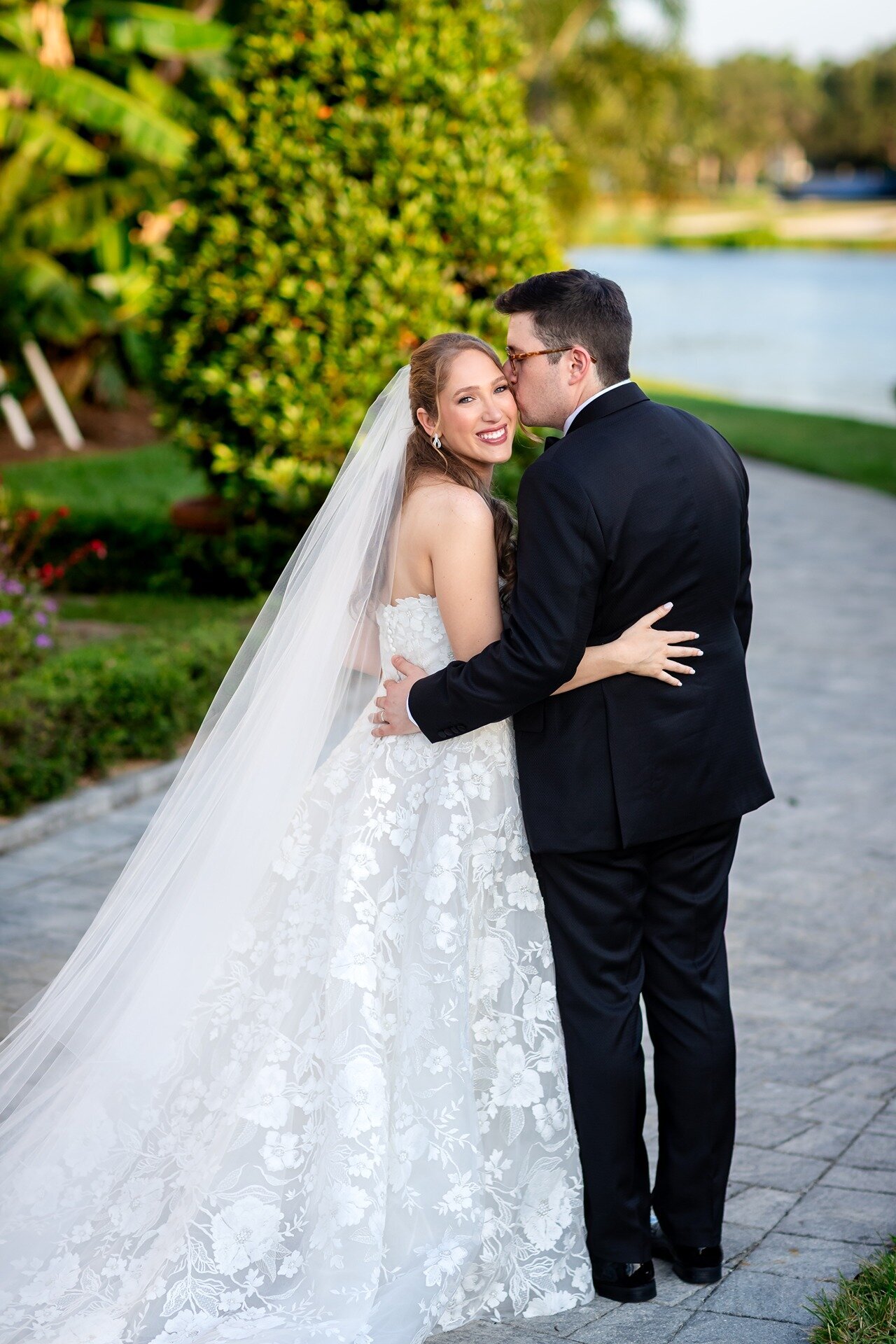 woodfield-country-club-bride-groom-13
