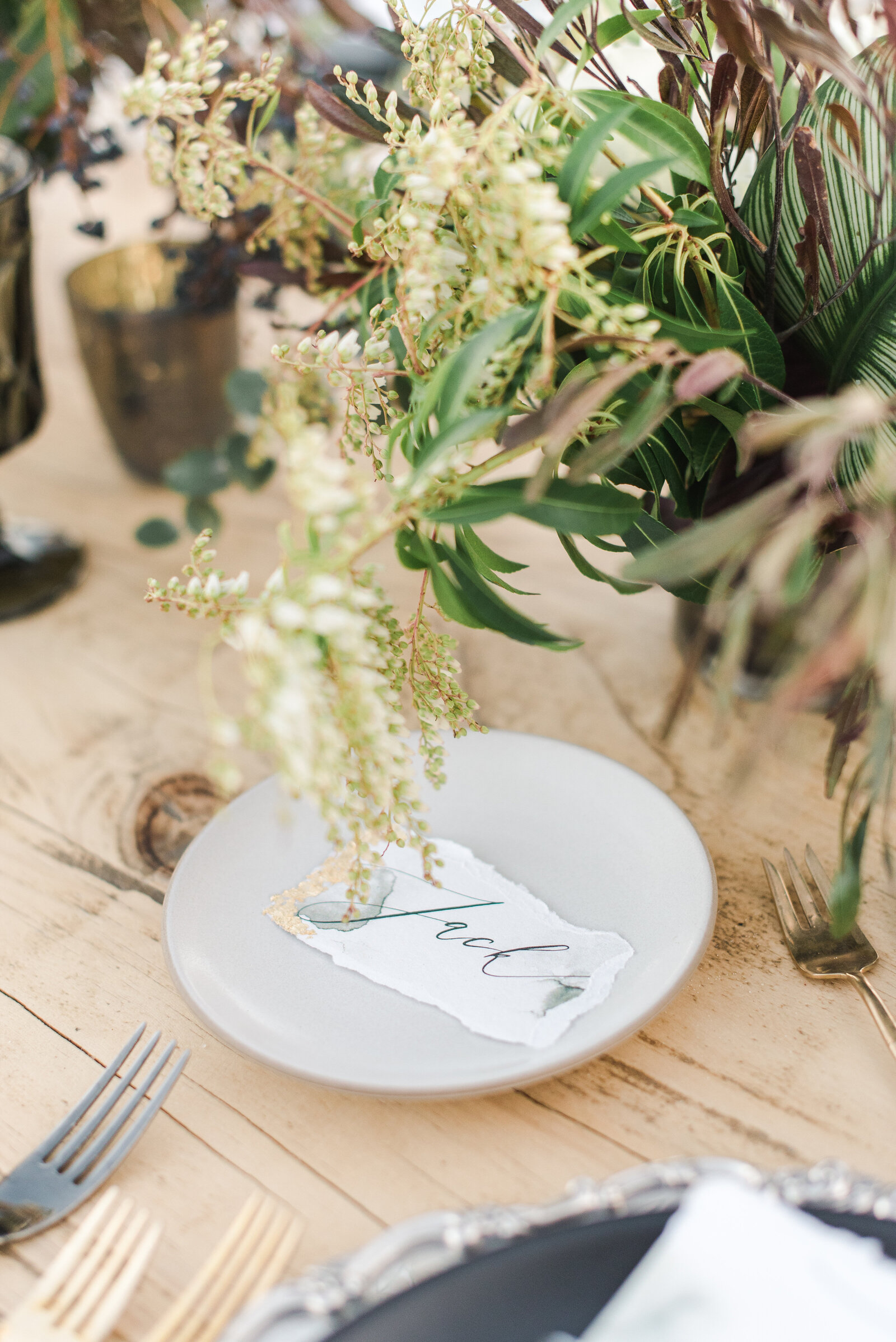 Precious-and-blooming-floral-design-kellye-clifford-Destination I do -Editorial-43
