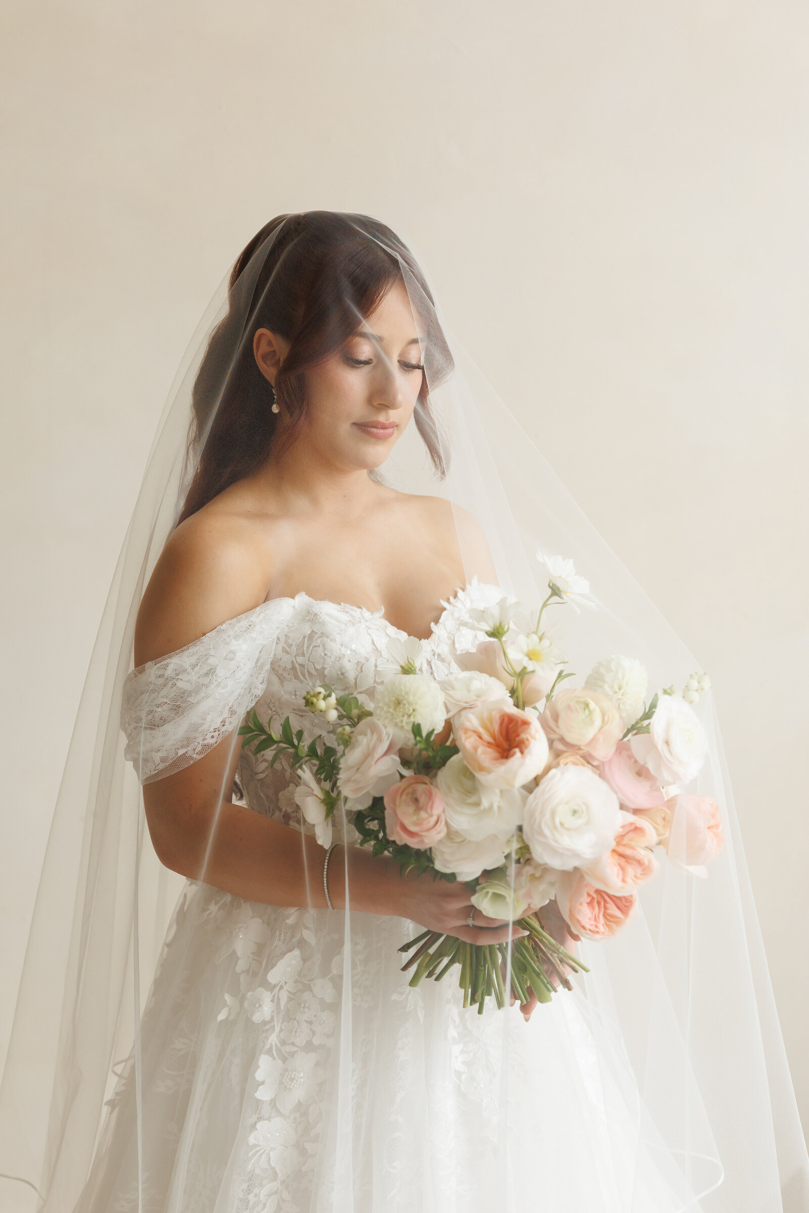 Furtado-Photo-Co-Cambridge-Mill-Wedding-Photographer-0158