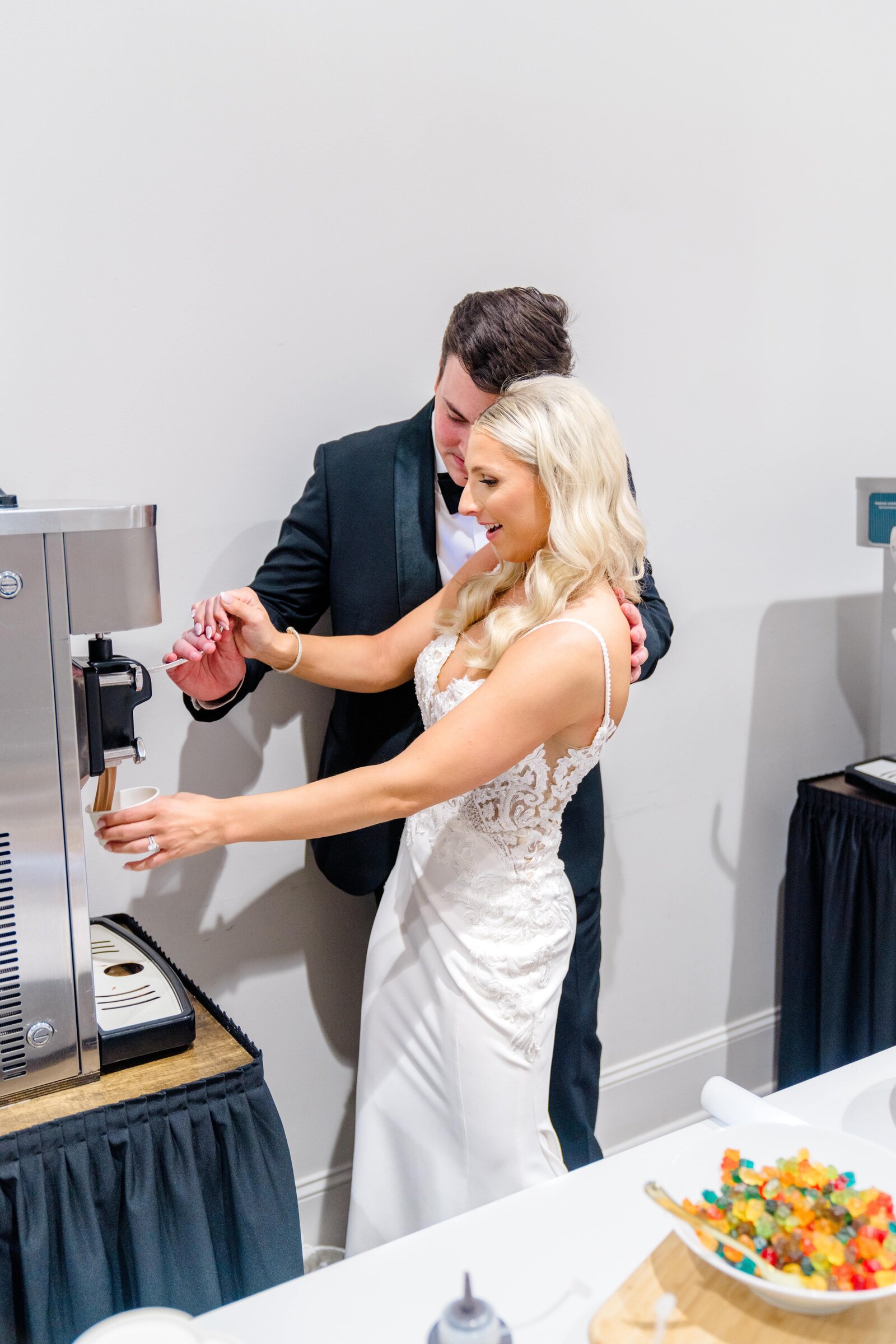 0424_LorenZachWedding_AmberWatkins_1096-min