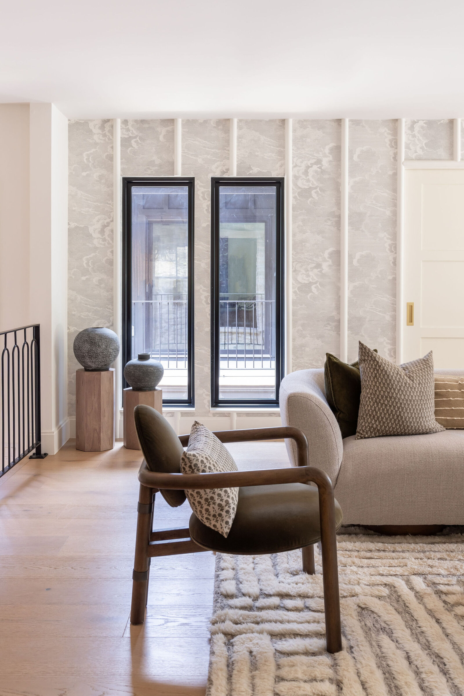 Nuela+Designs+Living+Room+Olive+Chair+Wallpaper+Paneling
