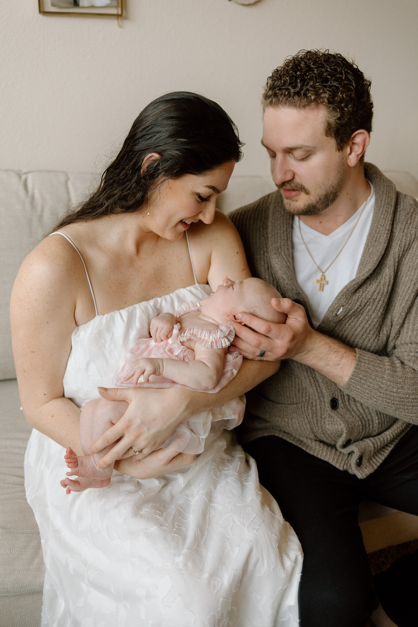newborn-maternity-photography-lighthearted-joy-fresh (11)