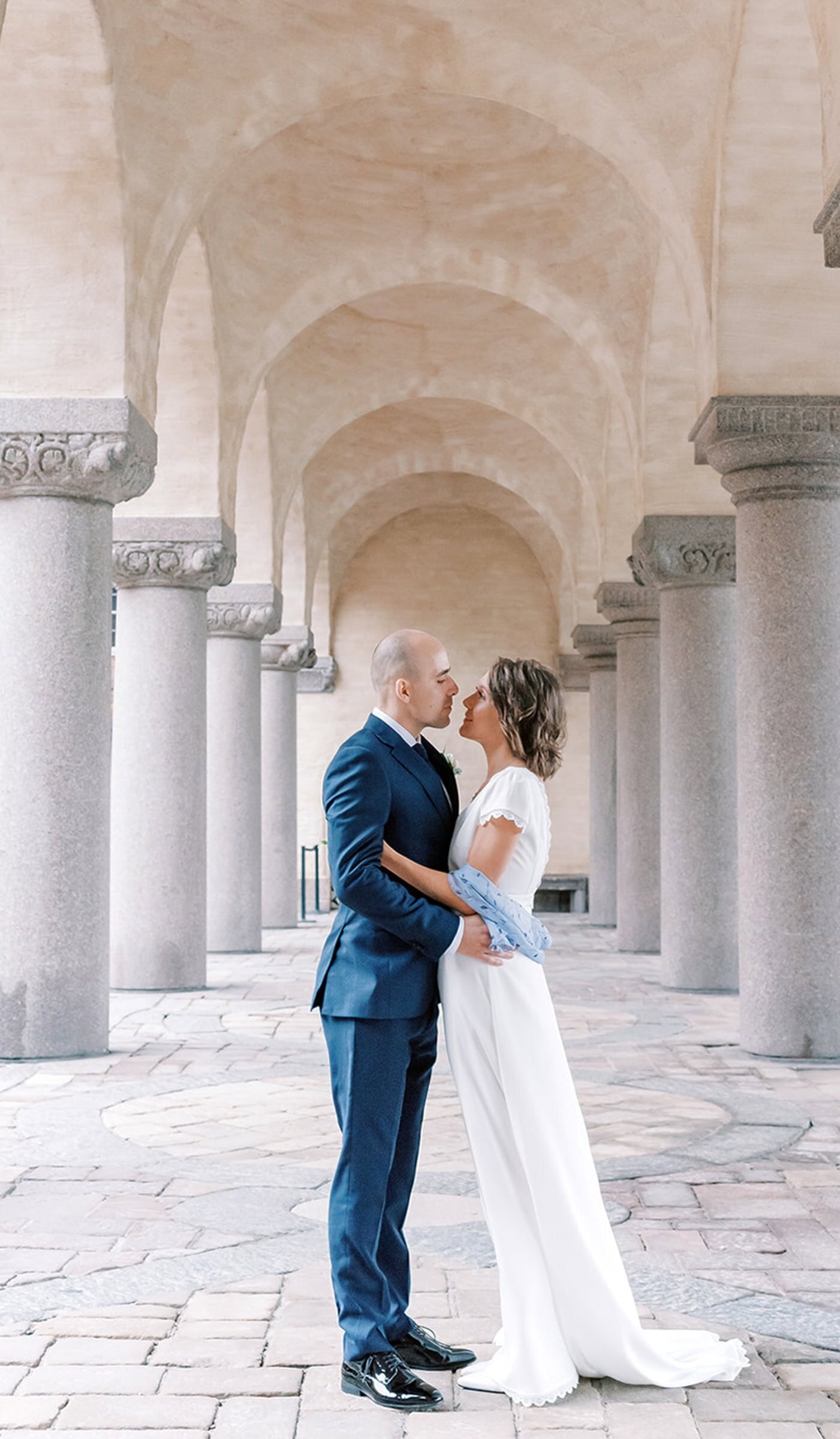 Destination Wedding Photographer Anna Lundgren in Stockholm Wedding at Stockholms Stadshus, Kungsholms Church and Rosendals Wardshus in Stockholm Sweden_8