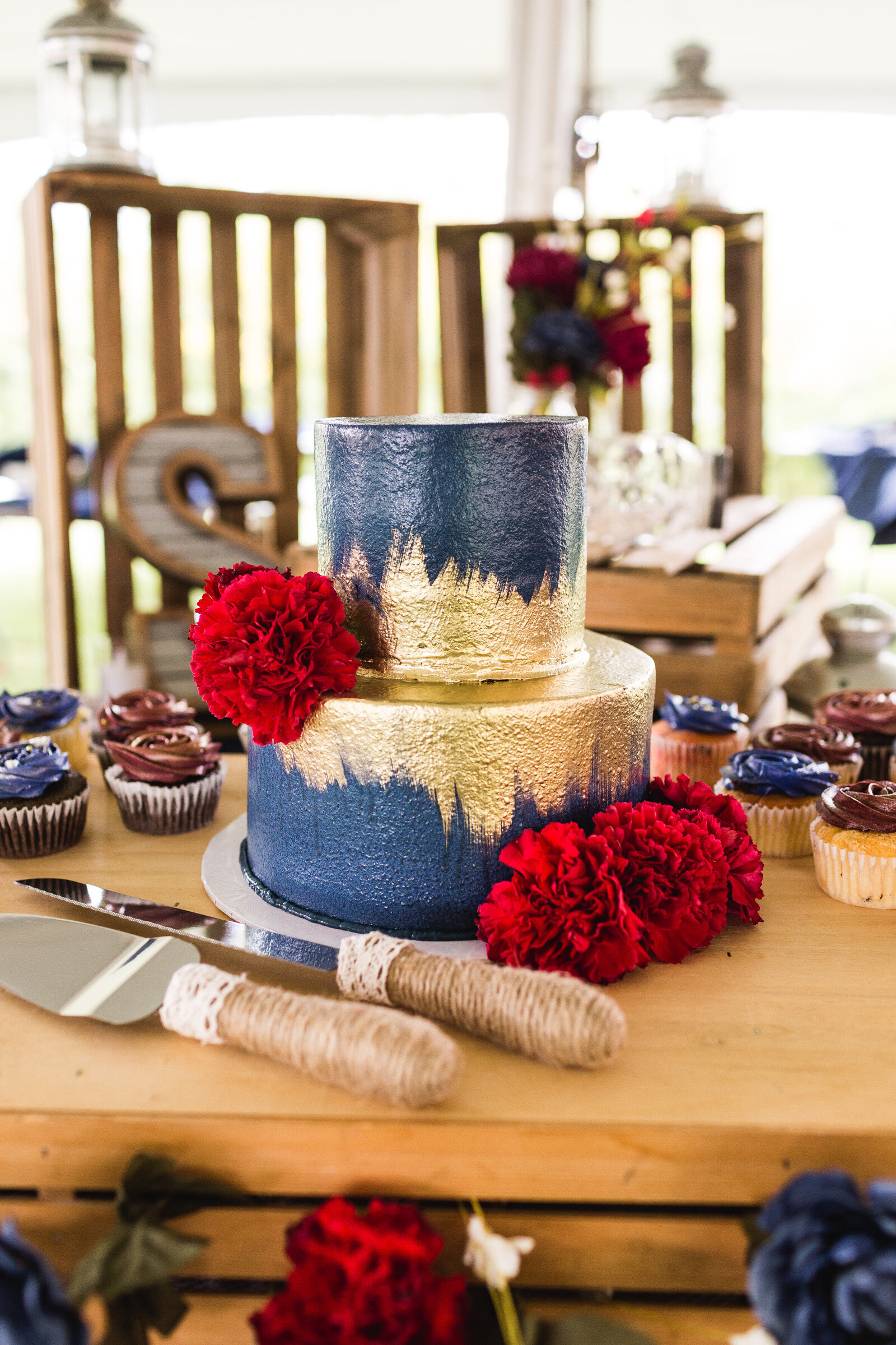 rustic wedding cake design for ohio wedding