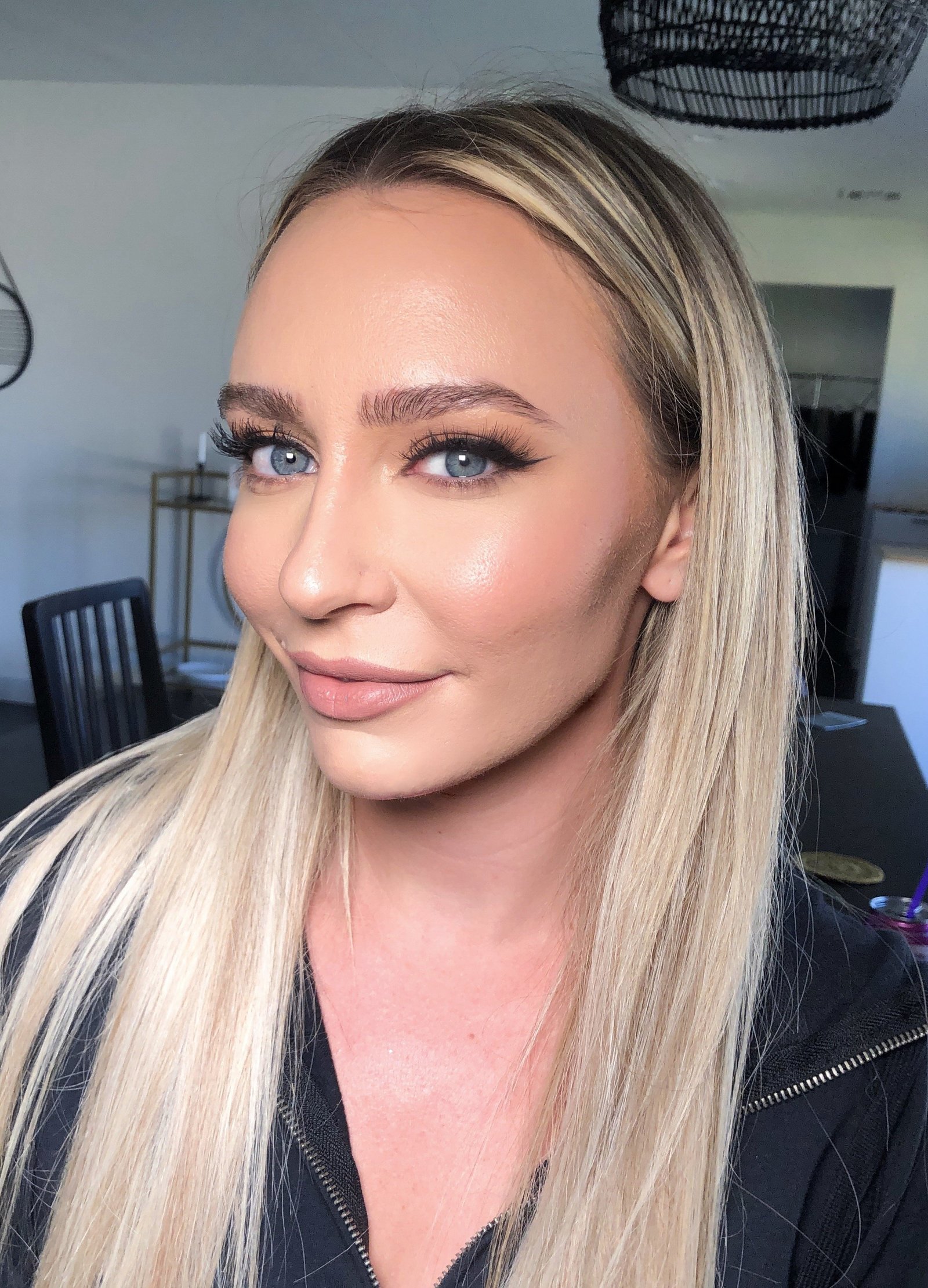 Facetune_01-11-2019-16-41-52